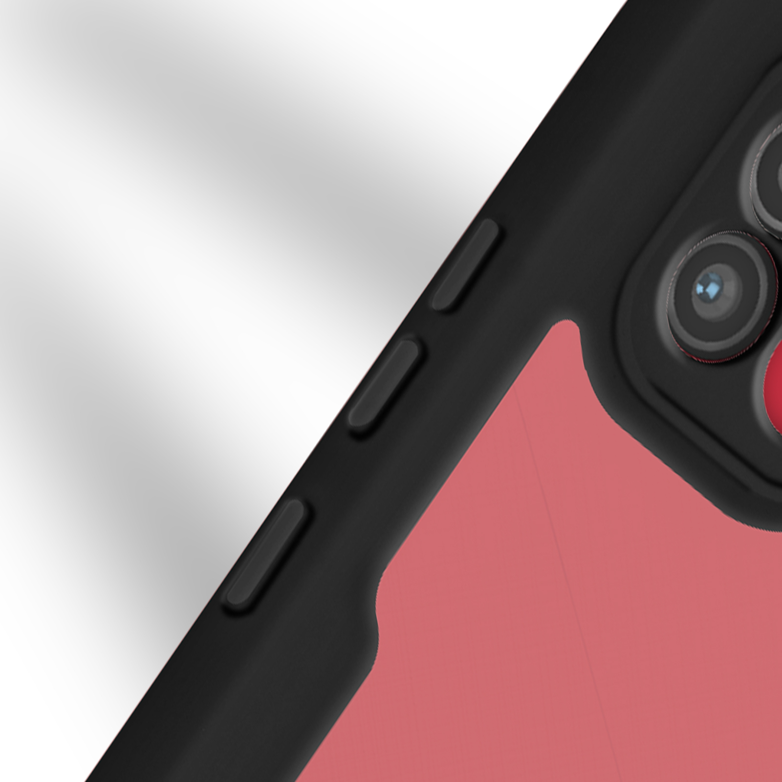 Une coque de téléphone avec un bord noir et un dos rouge. Une caméra est visible en haut à droite.