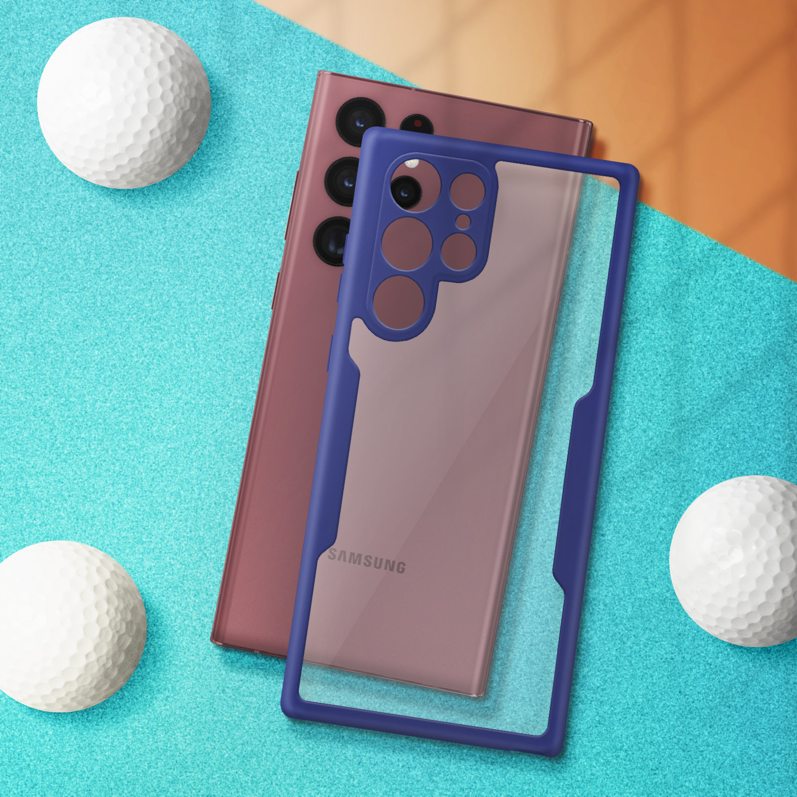 Custodia del telefono e telefono su sfondo blu e verde. Palline da golf presenti.