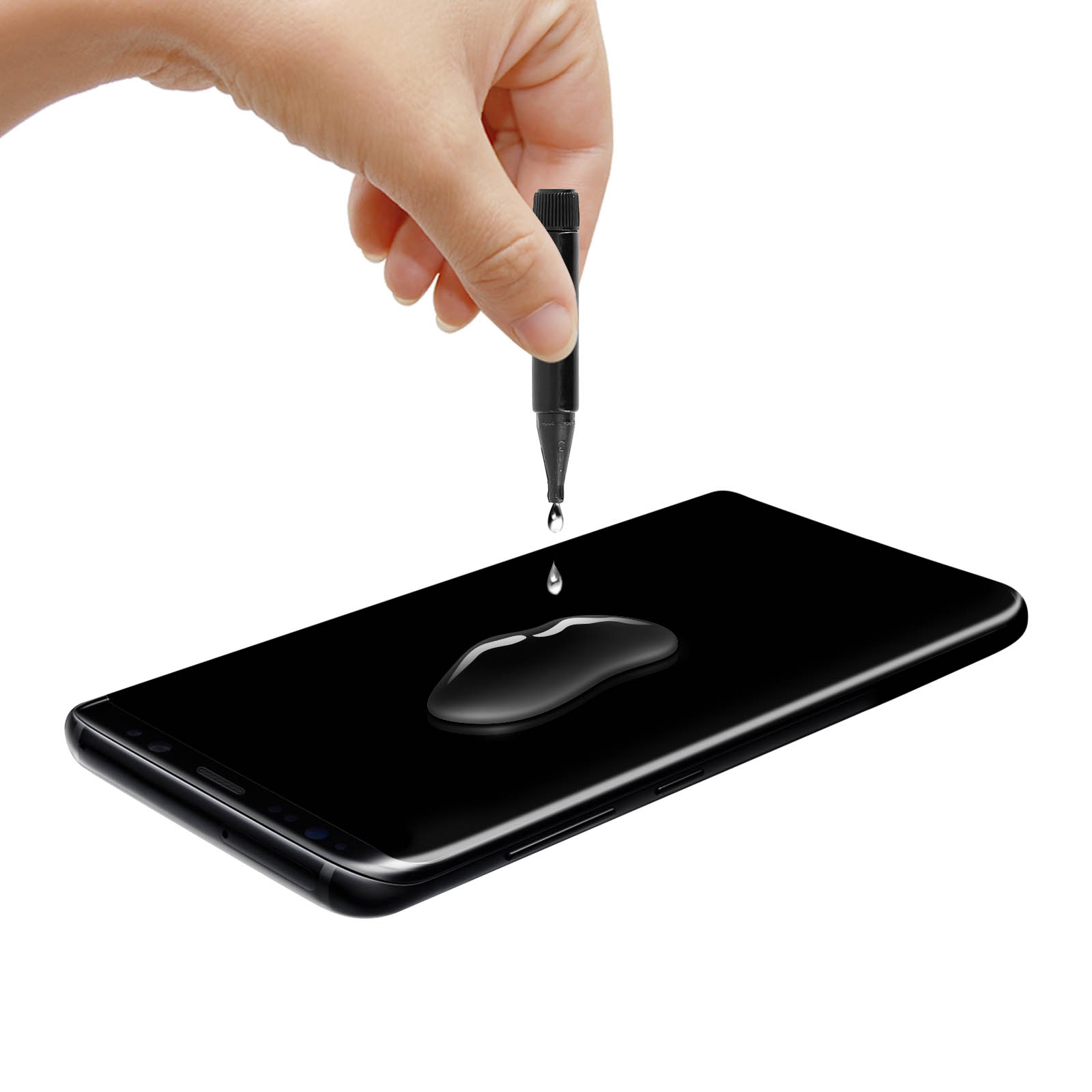 Mano con contagocce sopra telefono nero, una goccia d'acqua sta cadendo.