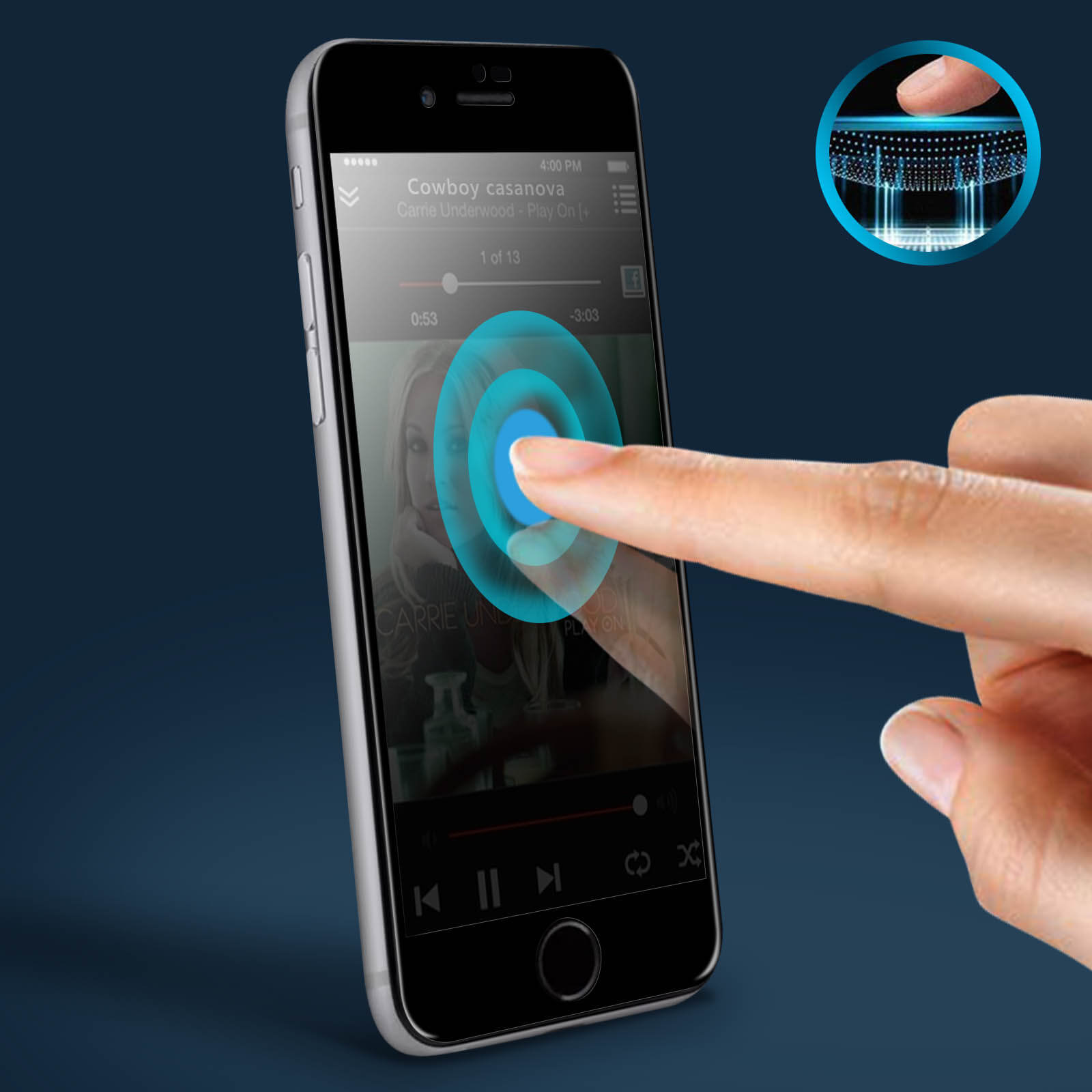 Una mano tocca lo schermo di un telefono con un'interfaccia di lettore musicale. Il telefono ha una protezione.