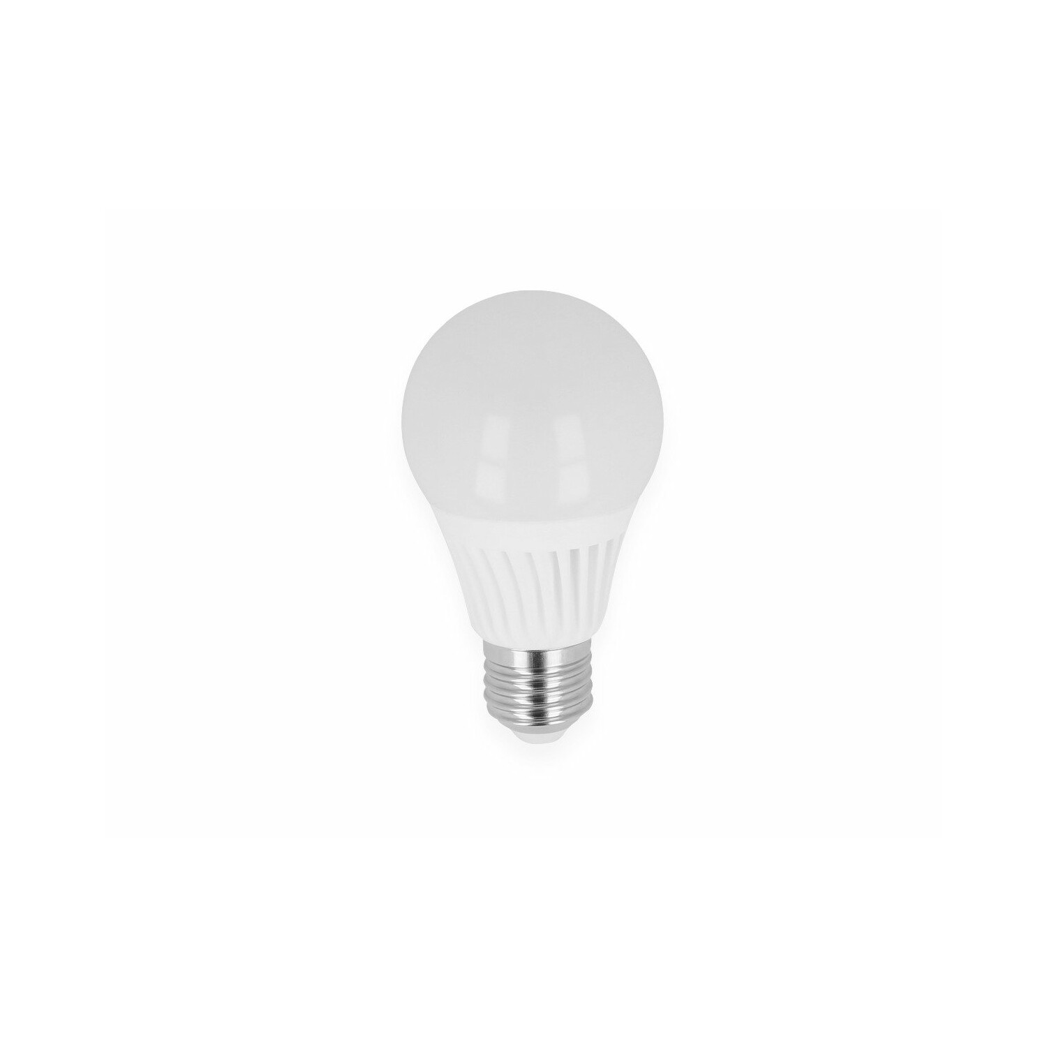 Weiße LED-Glühbirne auf weißem Hintergrund, eine Standard-Glühbirnenform.