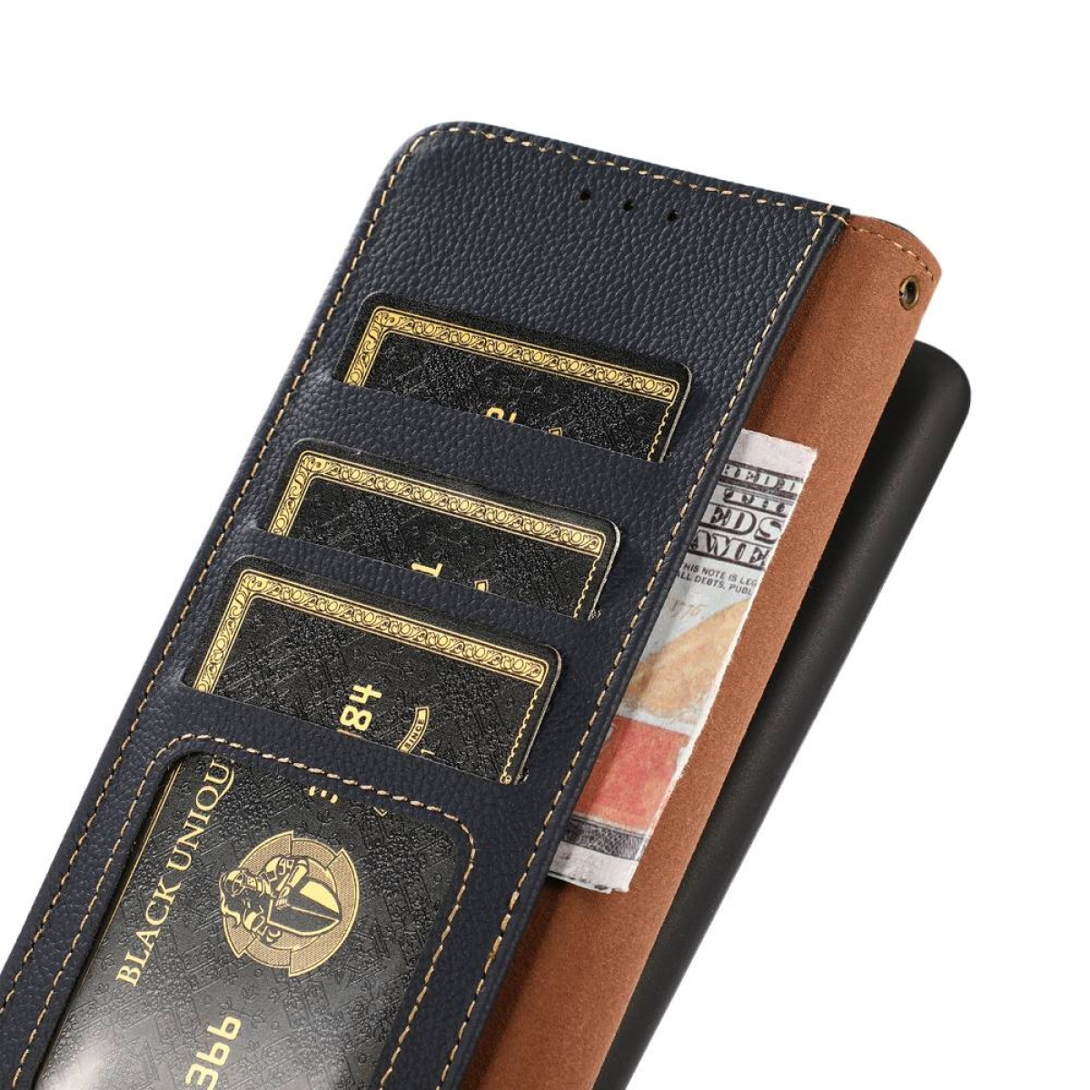Eine schwarze und blaue Handyhülle mit Kartenfächern, die Karten und Bargeld enthalten.