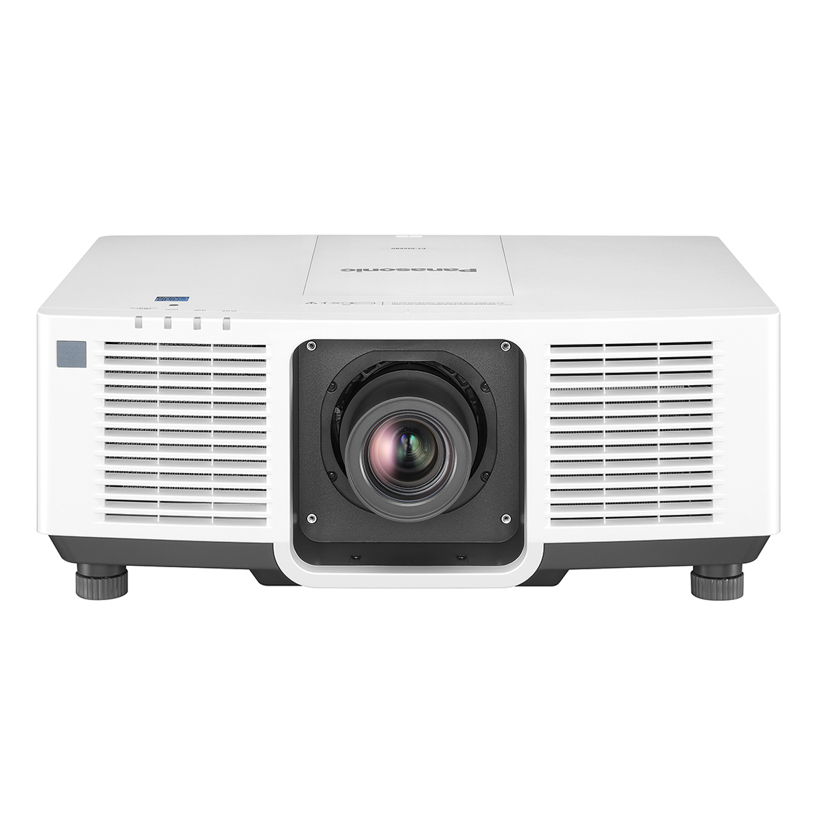 Proyector blanco con lente negra y ventilaciones, sobre superficie blanca.