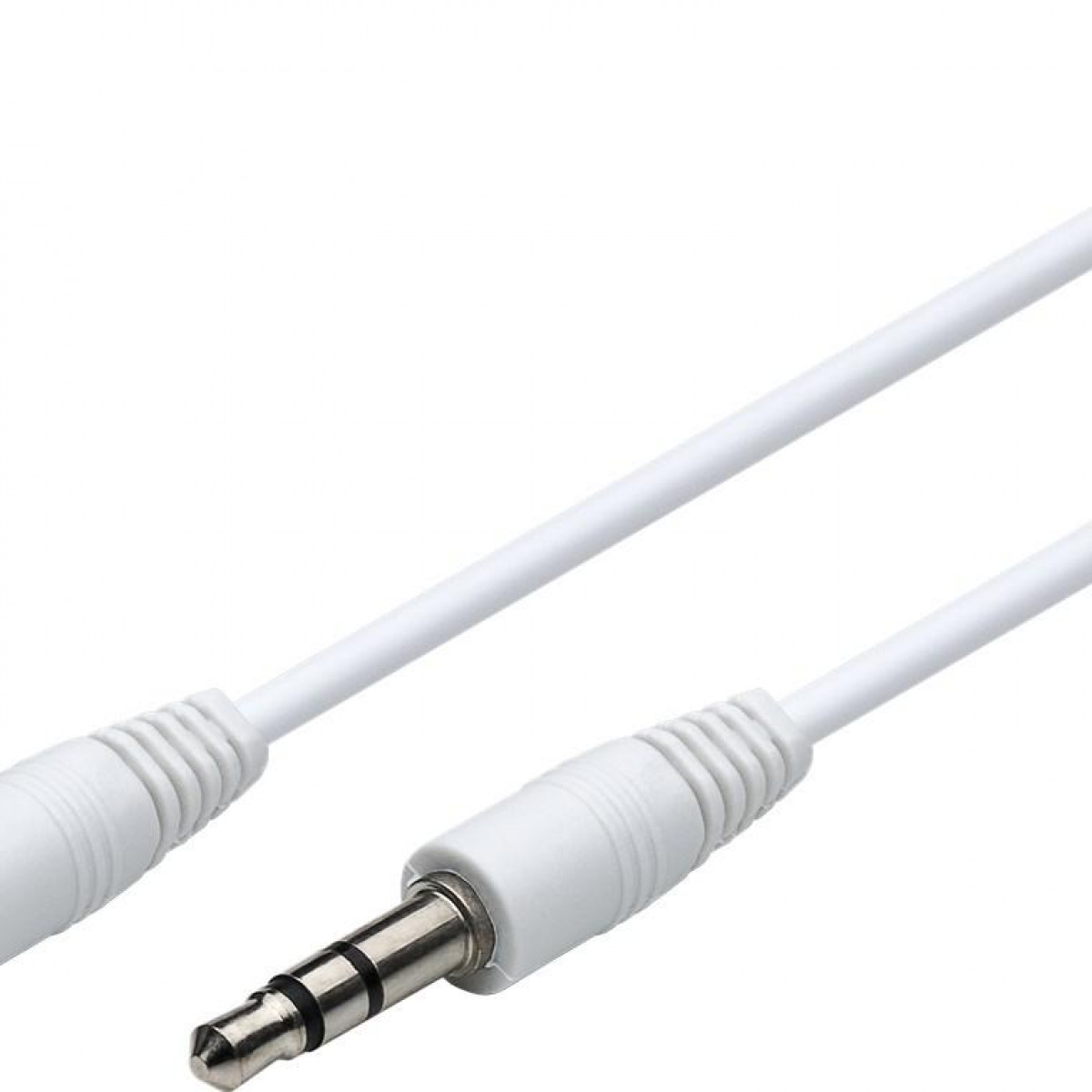 Weißes Audiokabel mit 3,5-mm-Klinke. Der Hintergrund ist weiß.