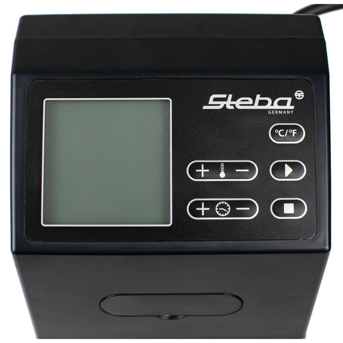 Bedienfeld eines Geräts. Schwarz mit Display und Knöpfen. Text: Steba Germany.