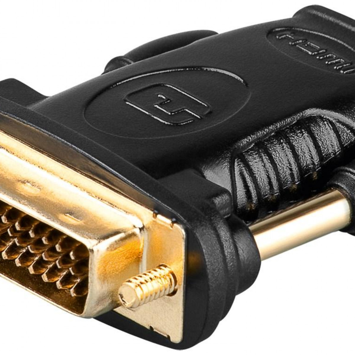 Nahaufnahme eines schwarzen HDMI-zu-DVI-Adapters mit goldfarbenen Anschlüssen und einer Schraube.