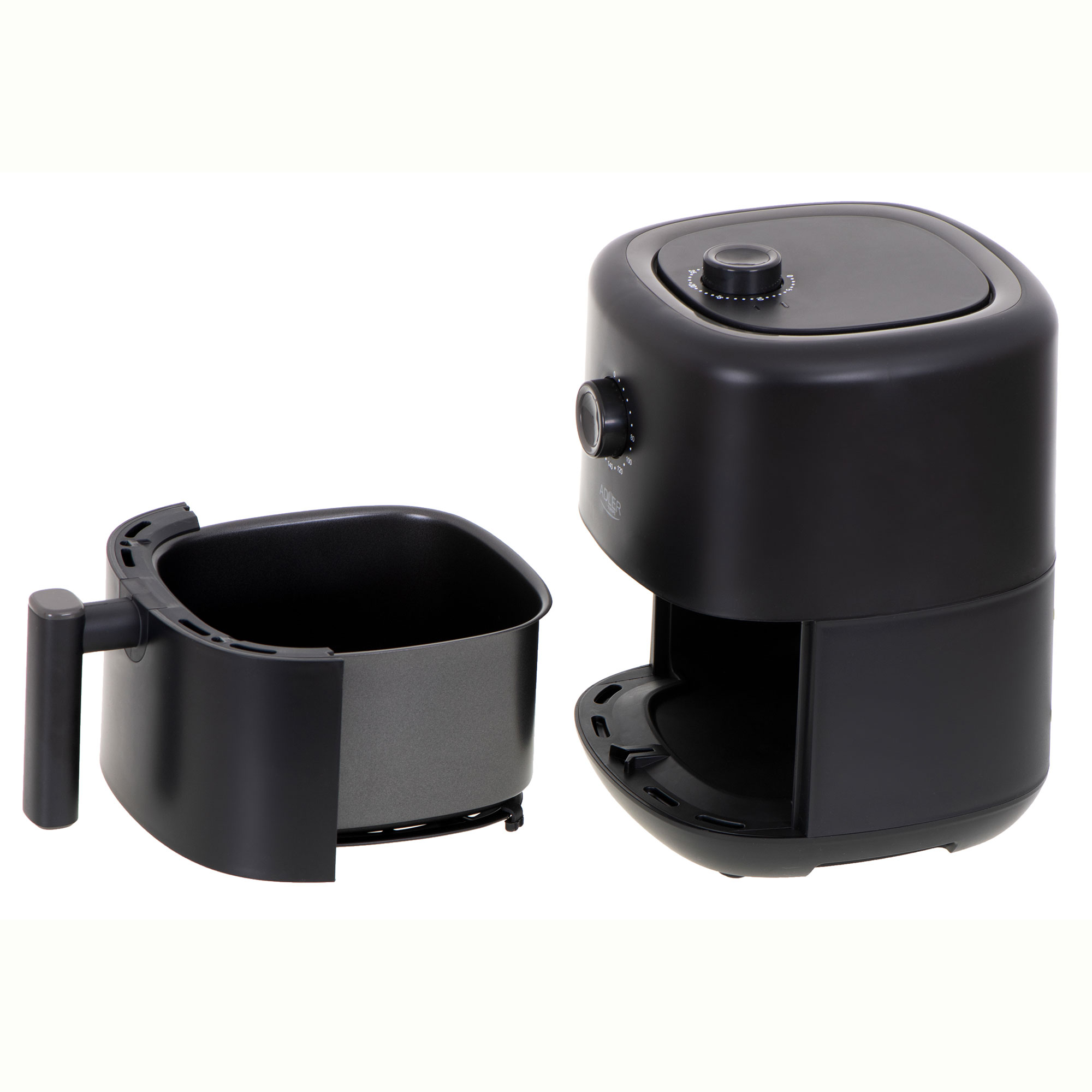 Czarna frytkownica powietrzna z wyjmowanym koszem, na białym tle.