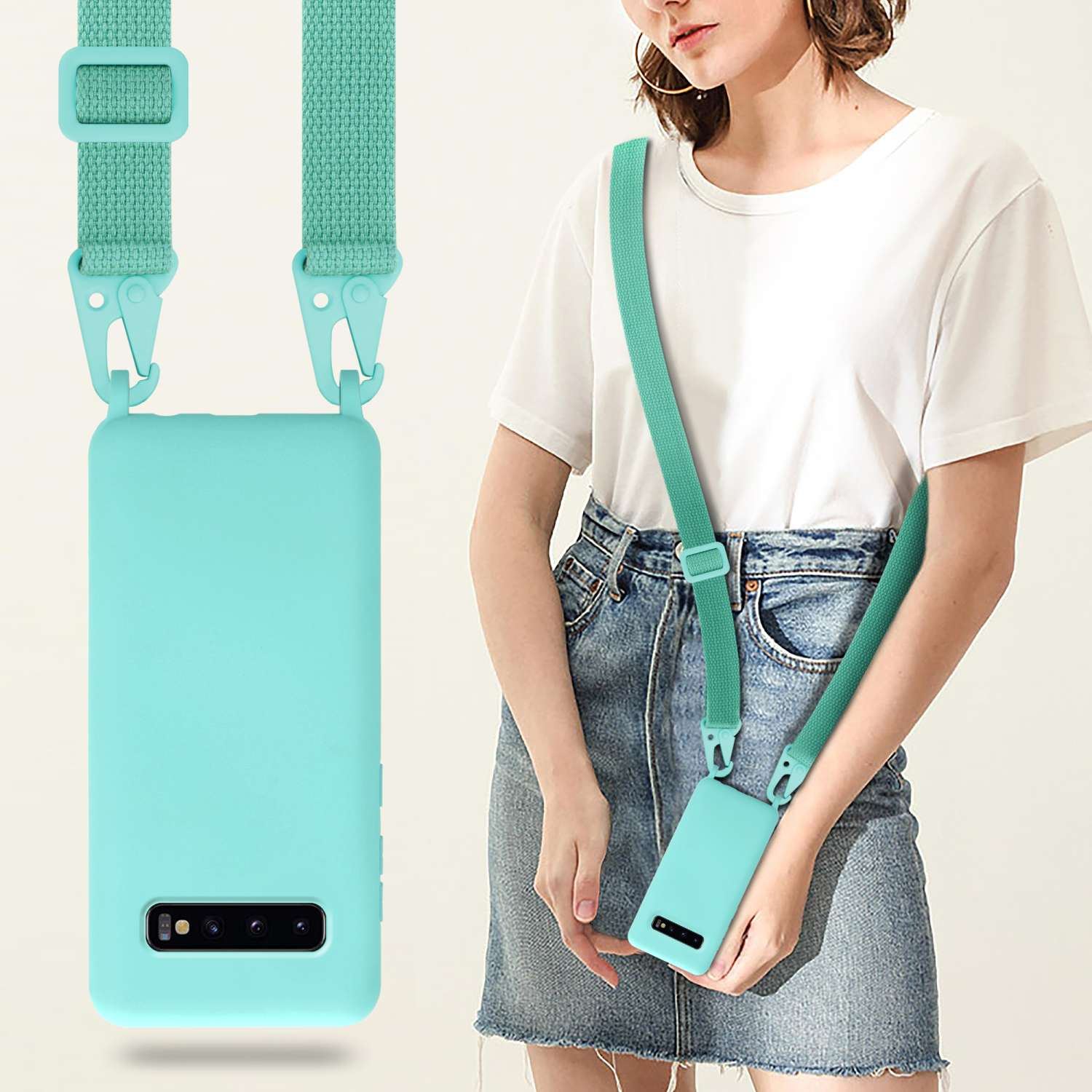 Una donna che indossa una custodia per telefono blu con una tracolla, con un telefono cellulare nella custodia.