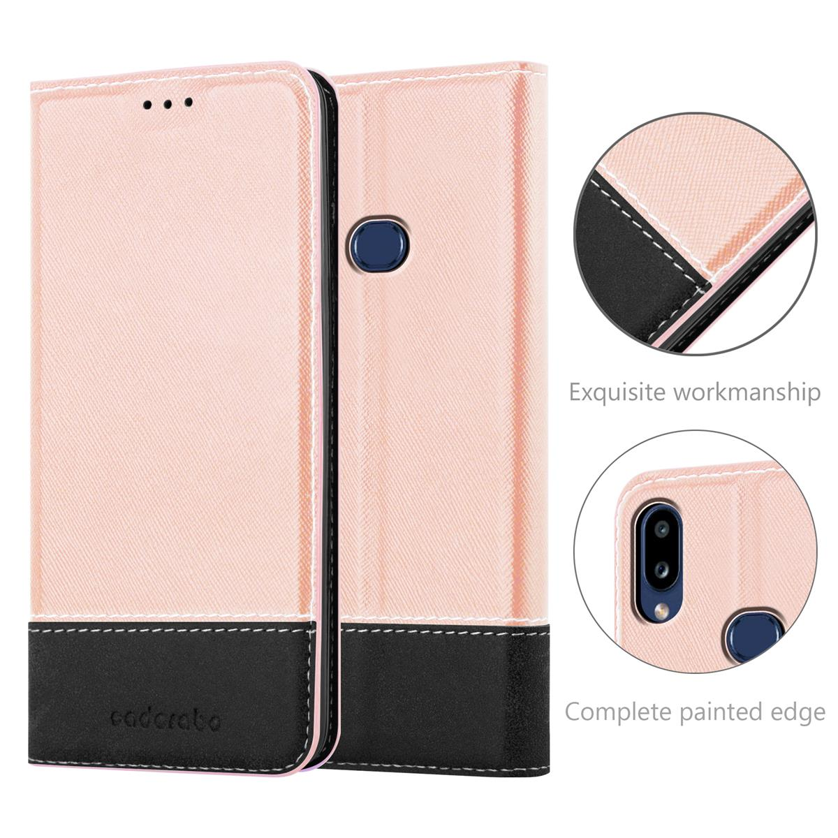 Custodia per telefono rosa e nera, aperta per mostrare il telefono. Dettagli in bianco e nero. Sfondo bianco.