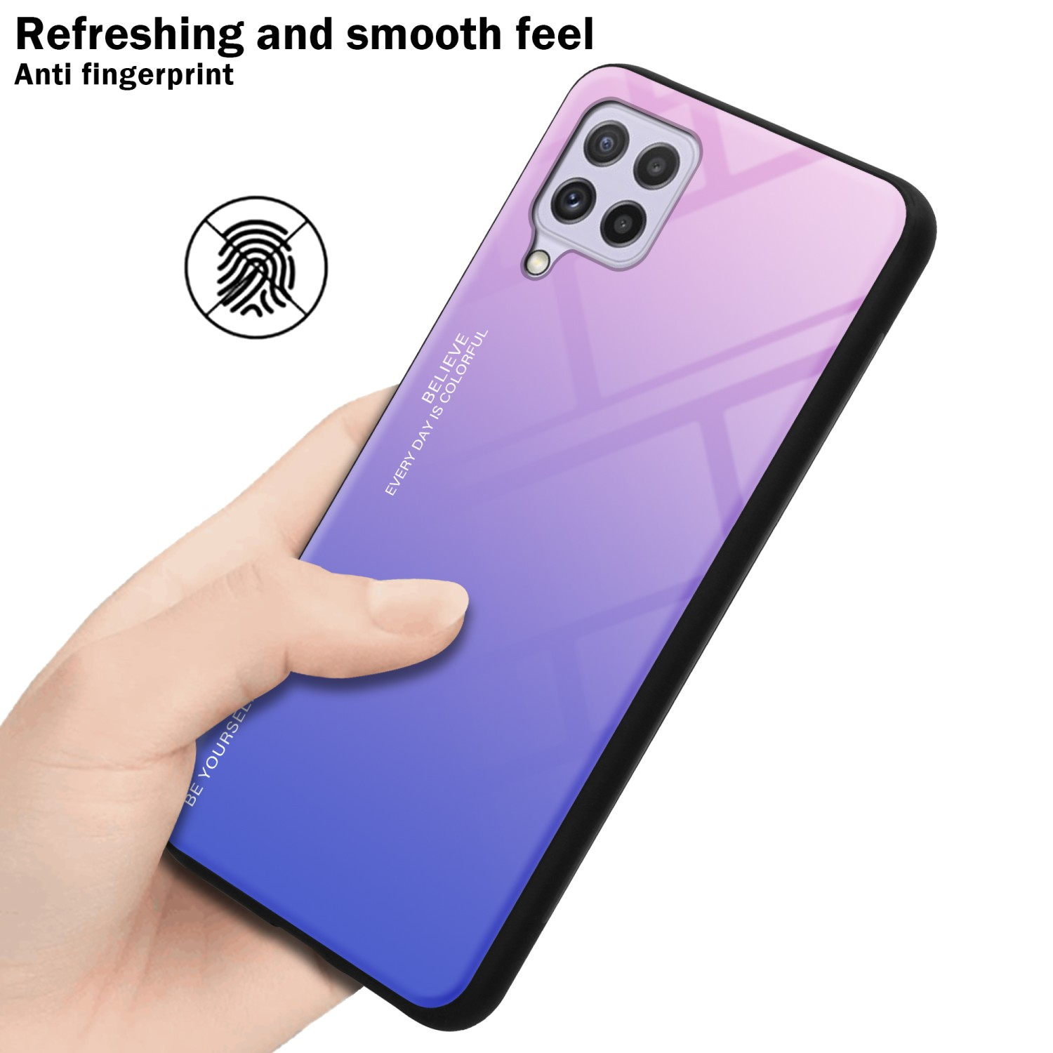 Mano che tiene una custodia per telefono con un gradiente viola e blu. Mostrato anti-impronte.