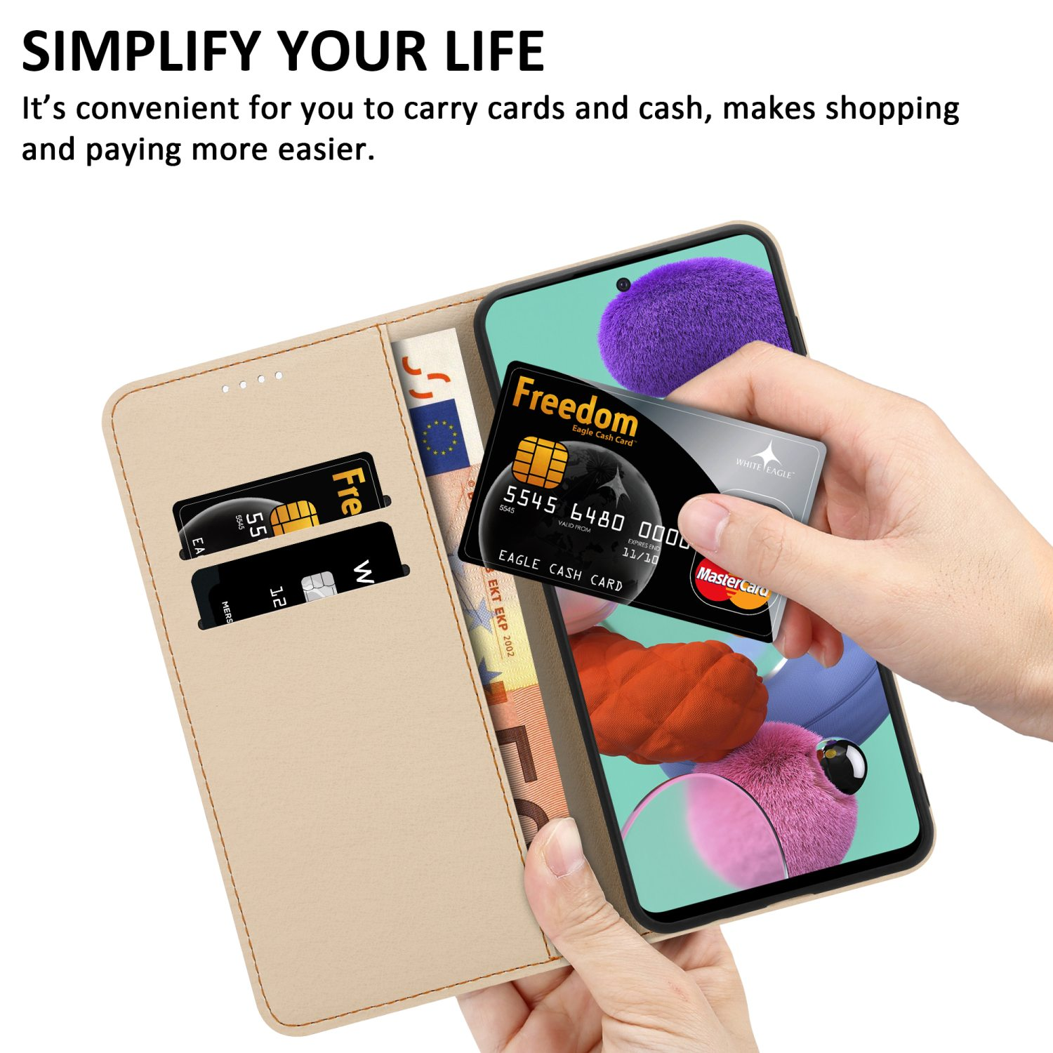 Custodia per telefono con carte e contanti, mostrando una carta di credito.
