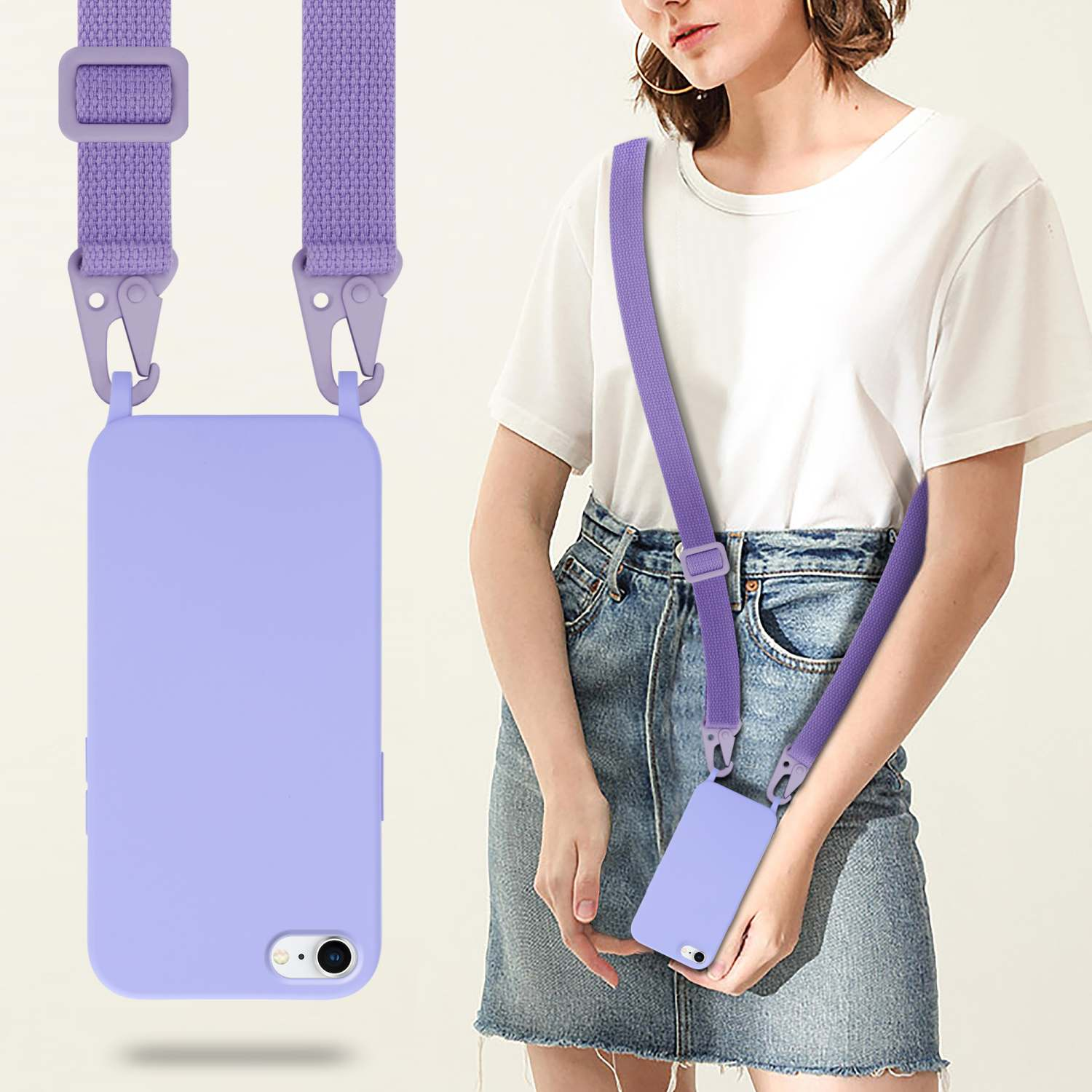 Una donna che tiene un telefono con custodia e cinturino viola. Il telefono è appeso alla spalla.
