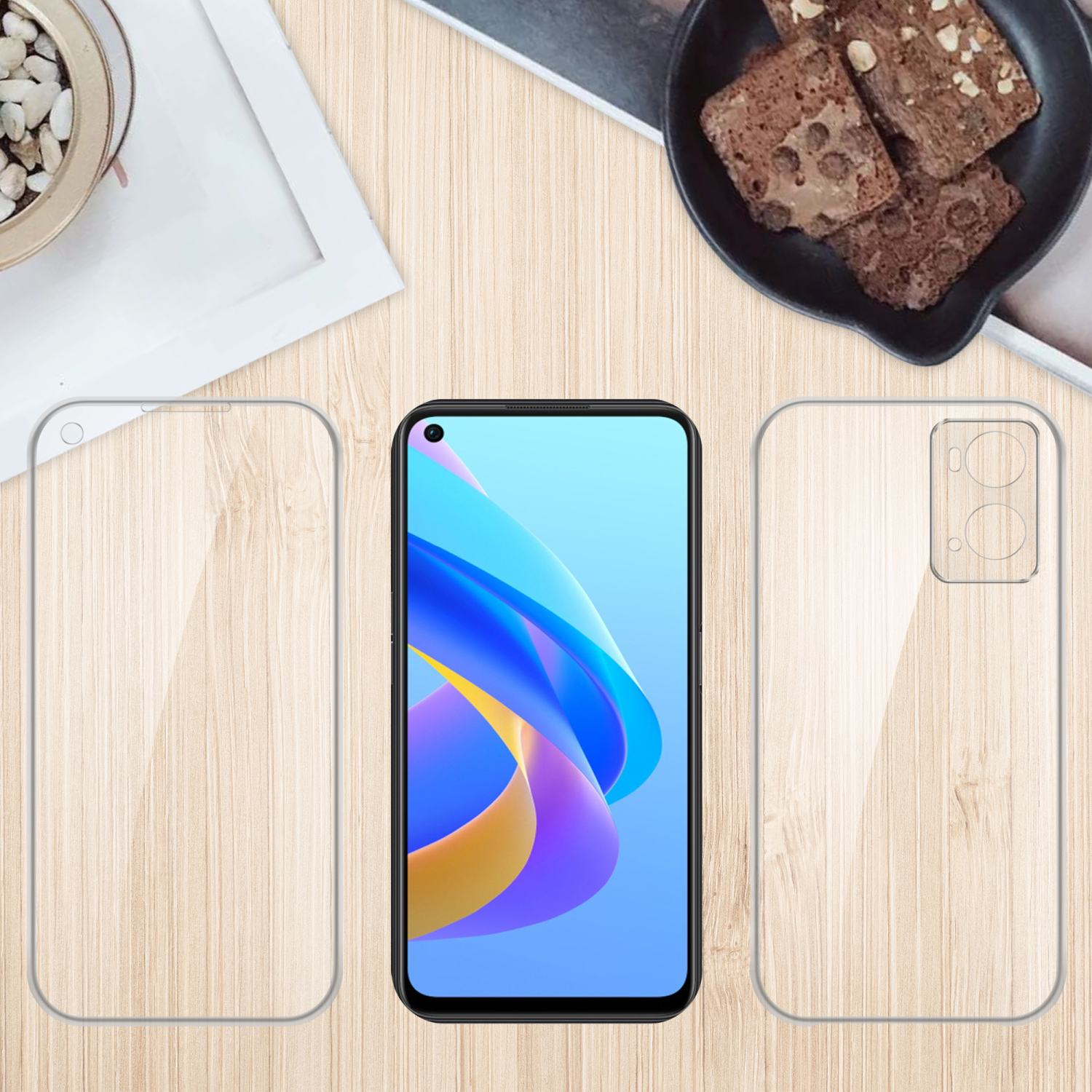 Un telefono e due protezioni per lo schermo su una superficie di legno. Il telefono ha un design blu e giallo.