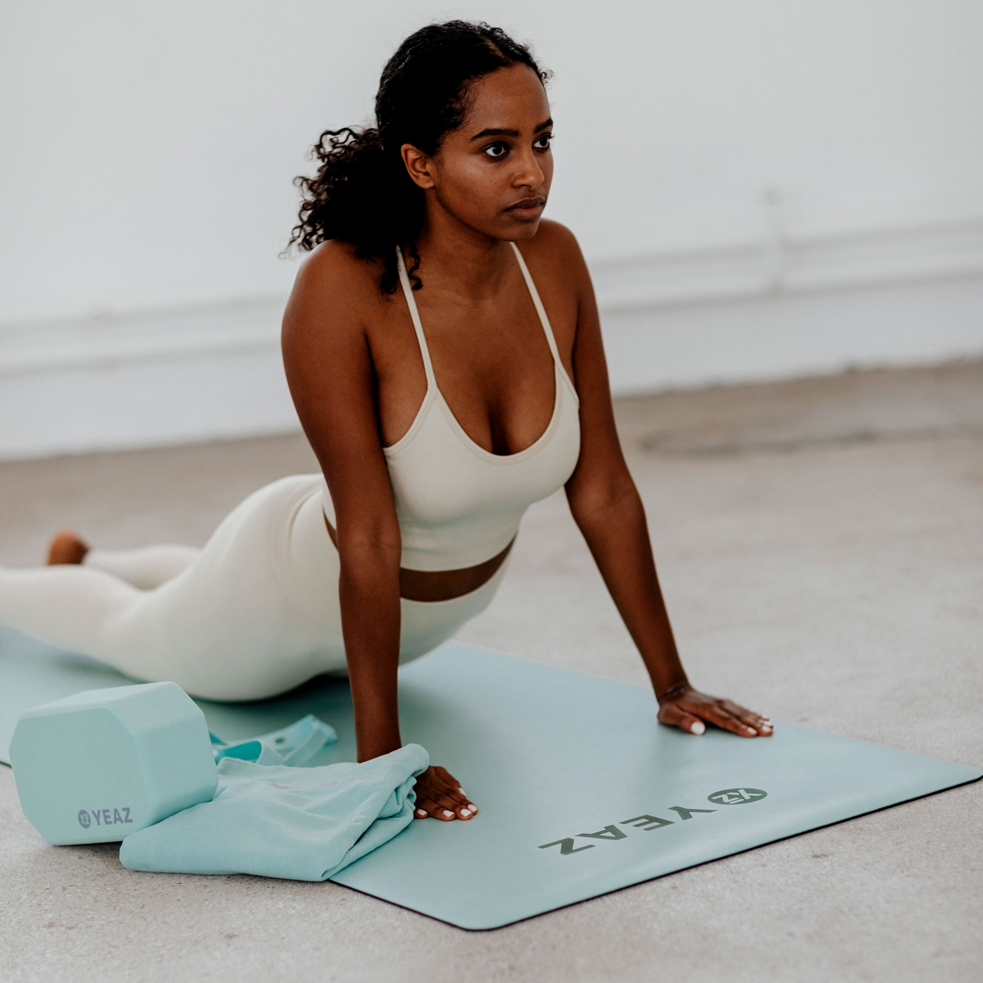 YEAZ AURA Yoga- & Fitness-Matte, beach glass