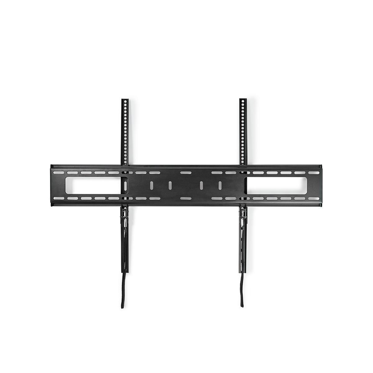 Un supporto a parete per TV nero è centrato su uno sfondo bianco. Ha un telaio rettangolare con fori e due supporti verticali.