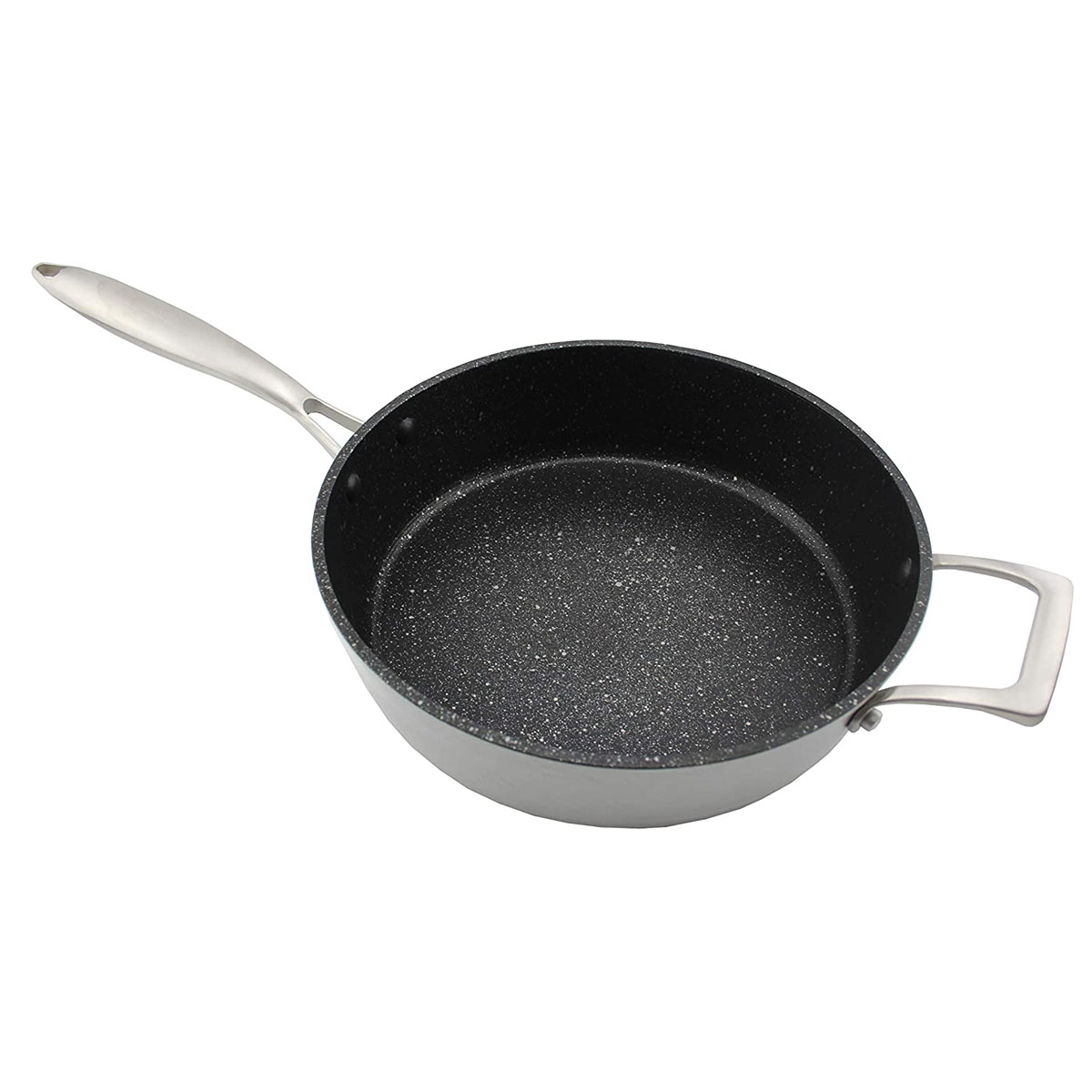 Sartén gris y negro con asa, sobre superficie blanca.
