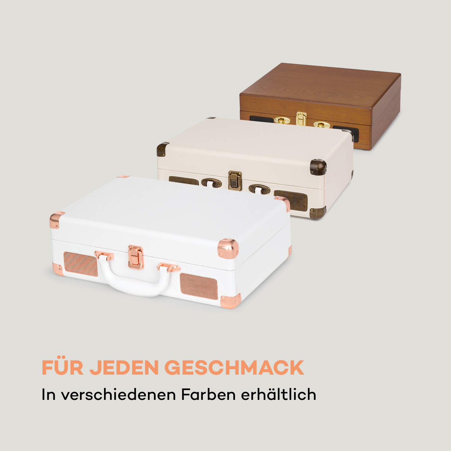 Drei Plattenspieler im Retro-Stil in verschiedenen Farben, mit Text darunter.