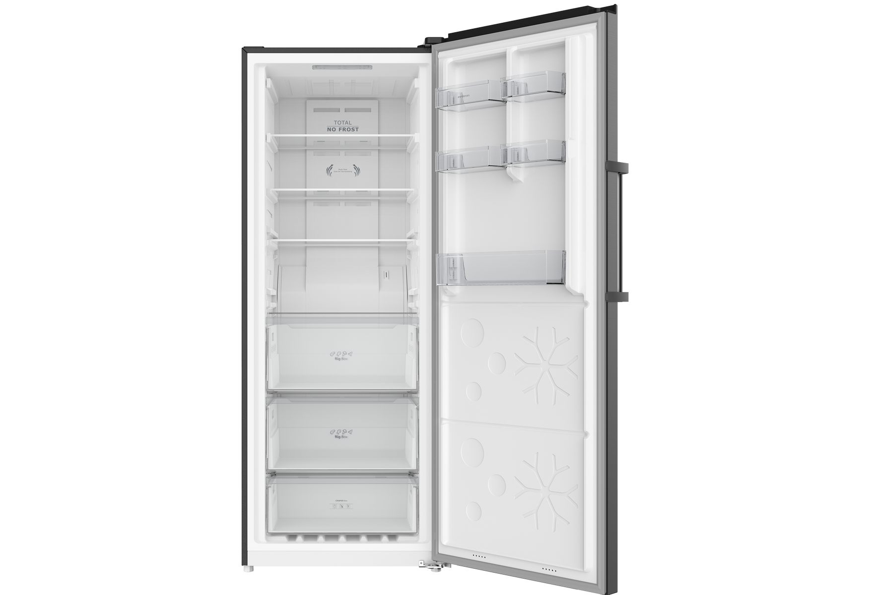 Refrigerador con puerta abierta, mostrando estantes y cajones, sobre fondo blanco.