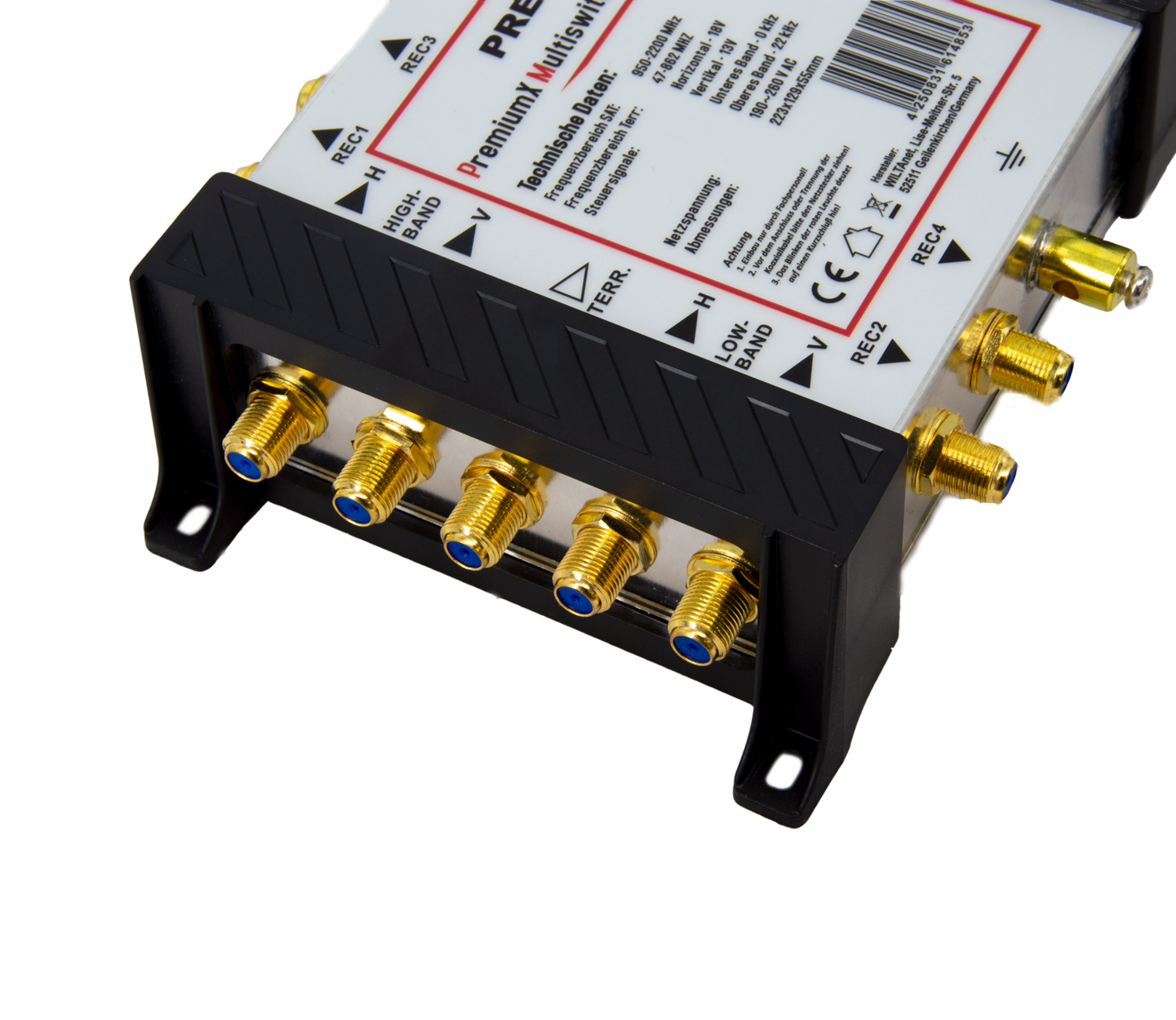Premium-Multiswitch. Die Oberseite eines schwarzen Geräts mit mehreren Anschlüssen und Steckern.