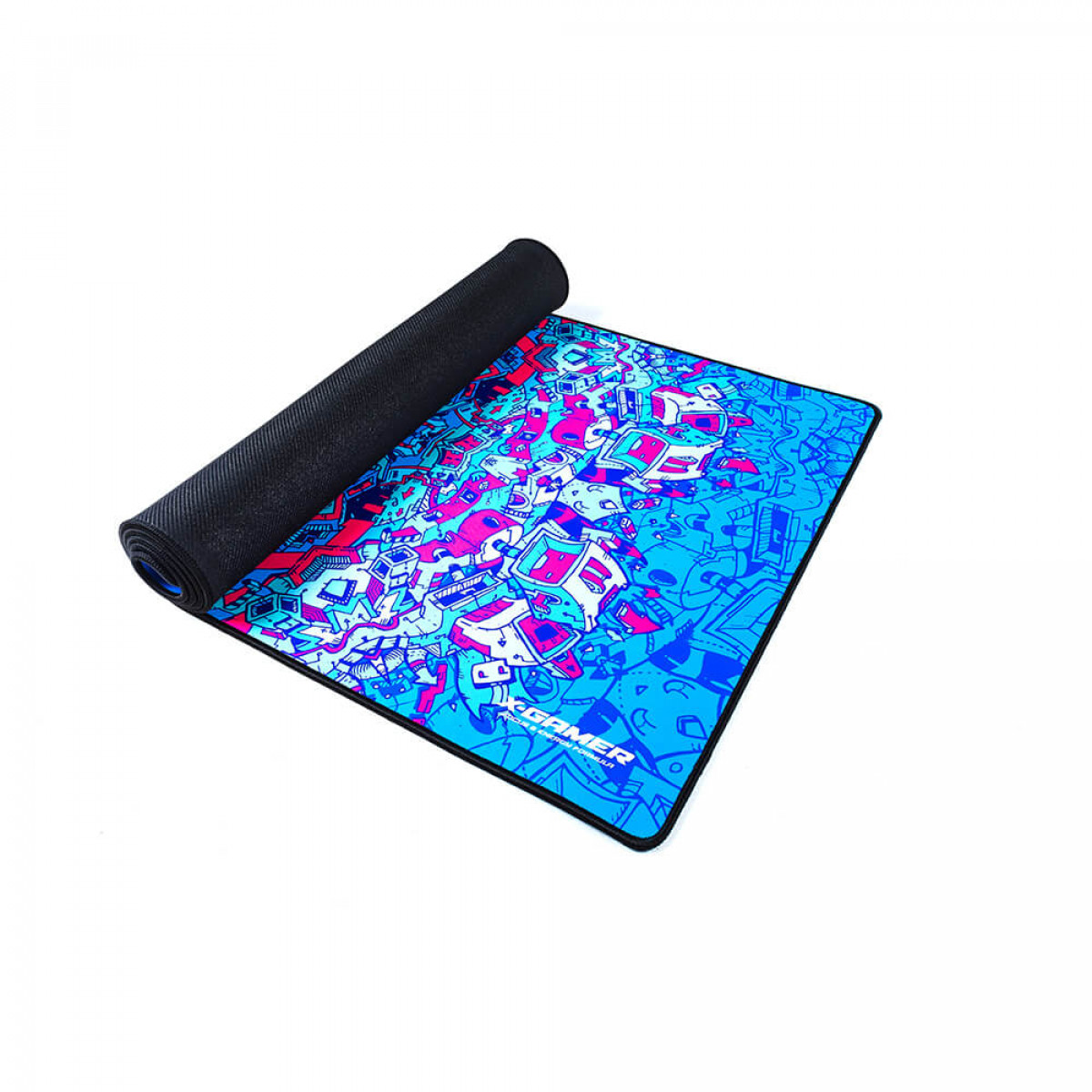 Blau-rosa Gaming-Mauspad mit aufgerolltem schwarzem Rand.