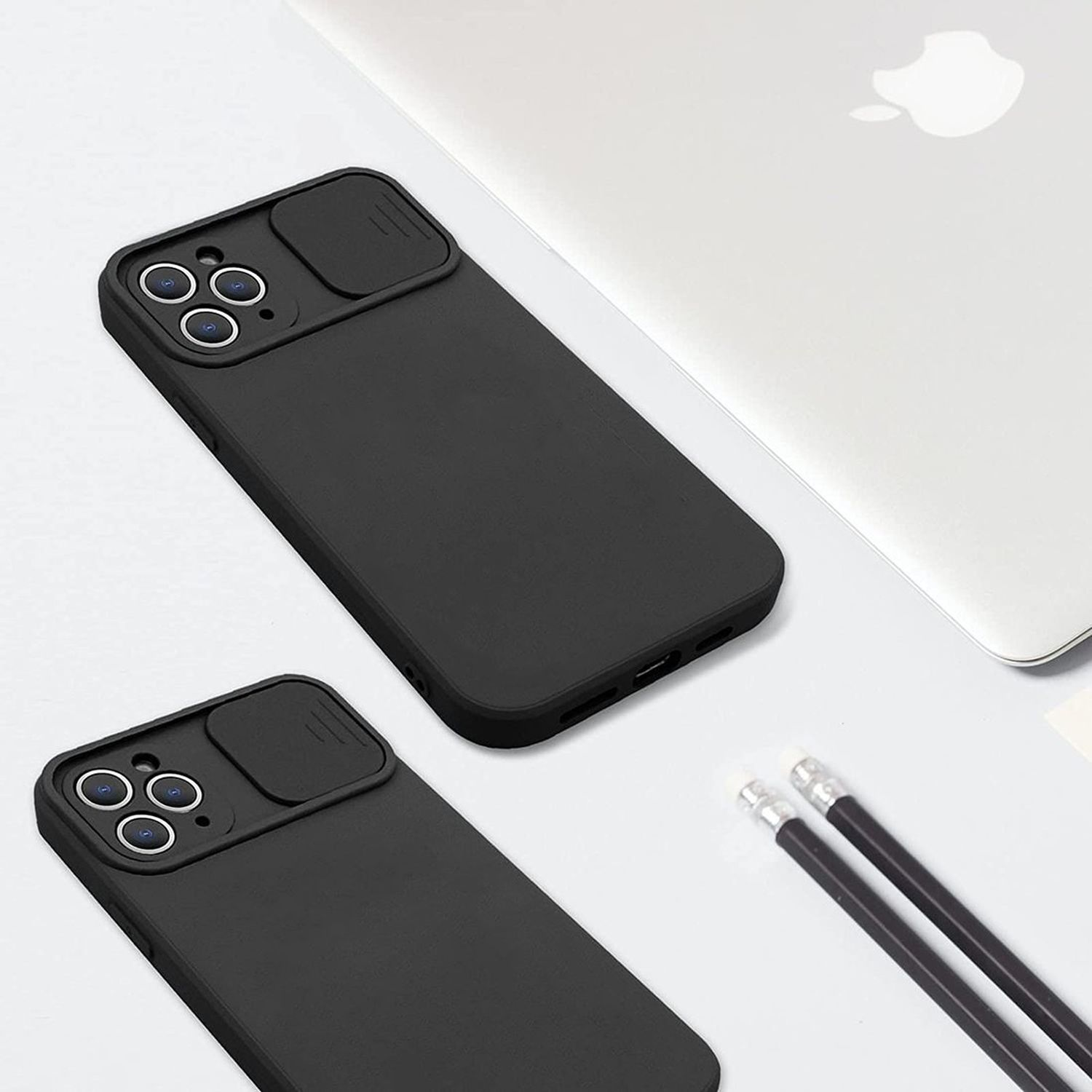 Due custodie per telefono nere con coperture per fotocamera su una superficie bianca.