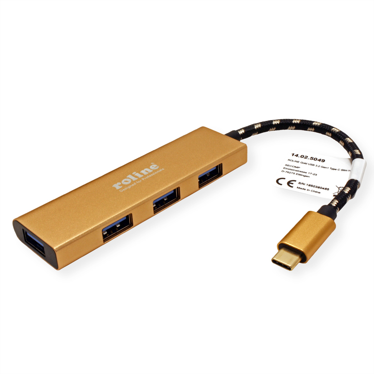 Ein goldener USB-Hub mit drei Anschlüssen ist mit einem schwarz-weißen Kabel verbunden.