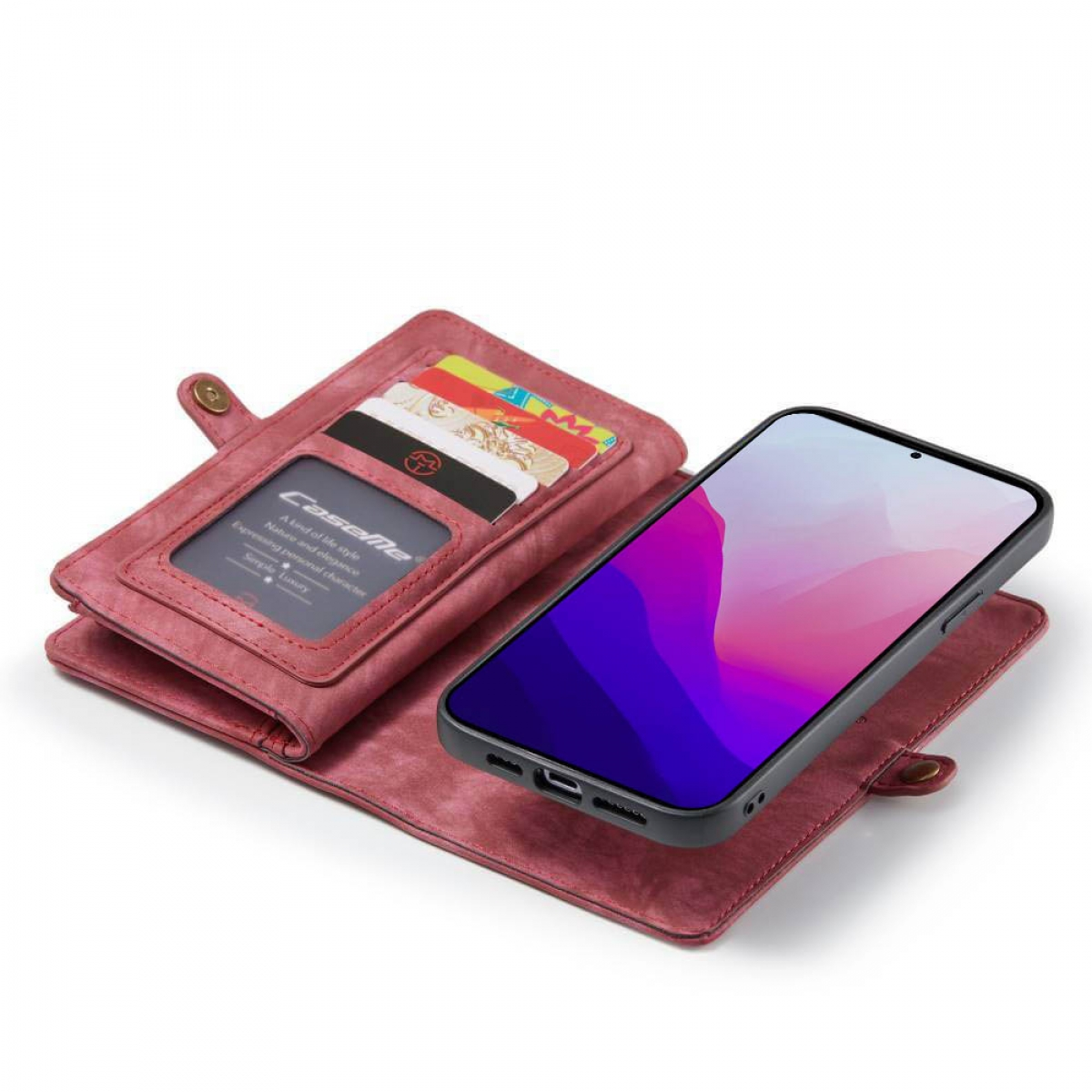 Eine rote Leder-Handyhülle mit Karten und einem Telefon darin. Das Telefon zeigt einen Startbildschirm.