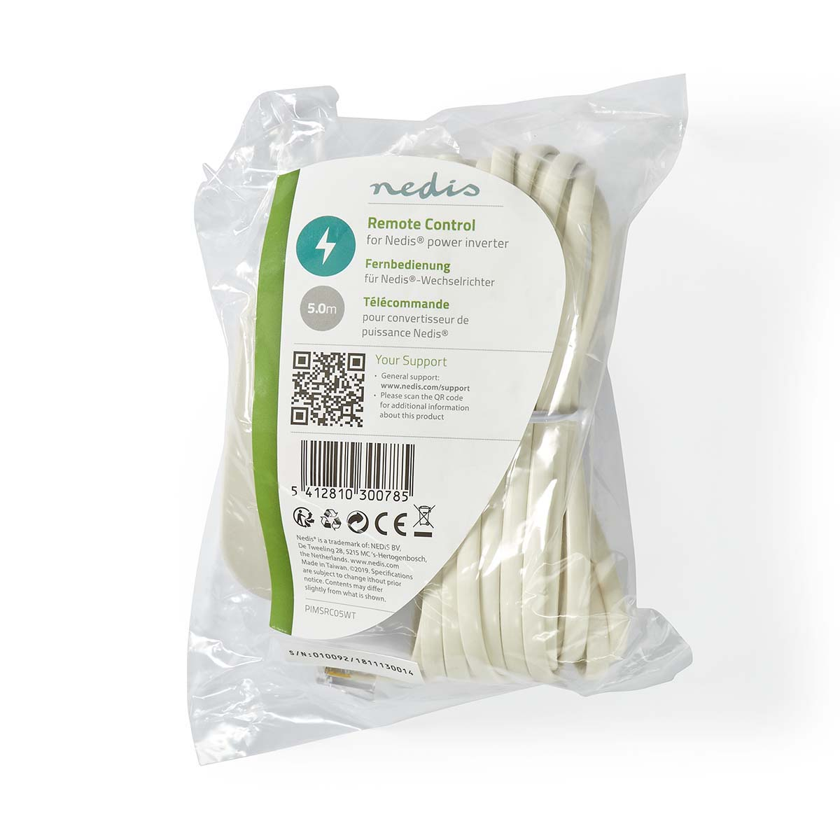Afstandsbediening voor een omvormer in plastic verpakking. Merknaam is nedis.