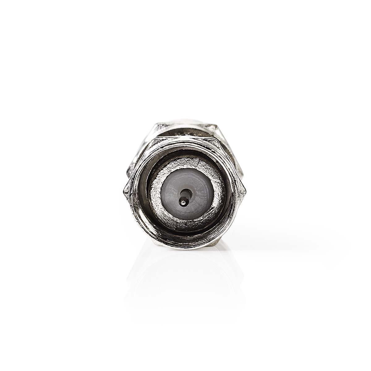 Silberner HF-Steckverbinder mit zentralem Stift. Der Stecker befindet sich auf einer weißen Oberfläche. Die Ansicht ist von oben.