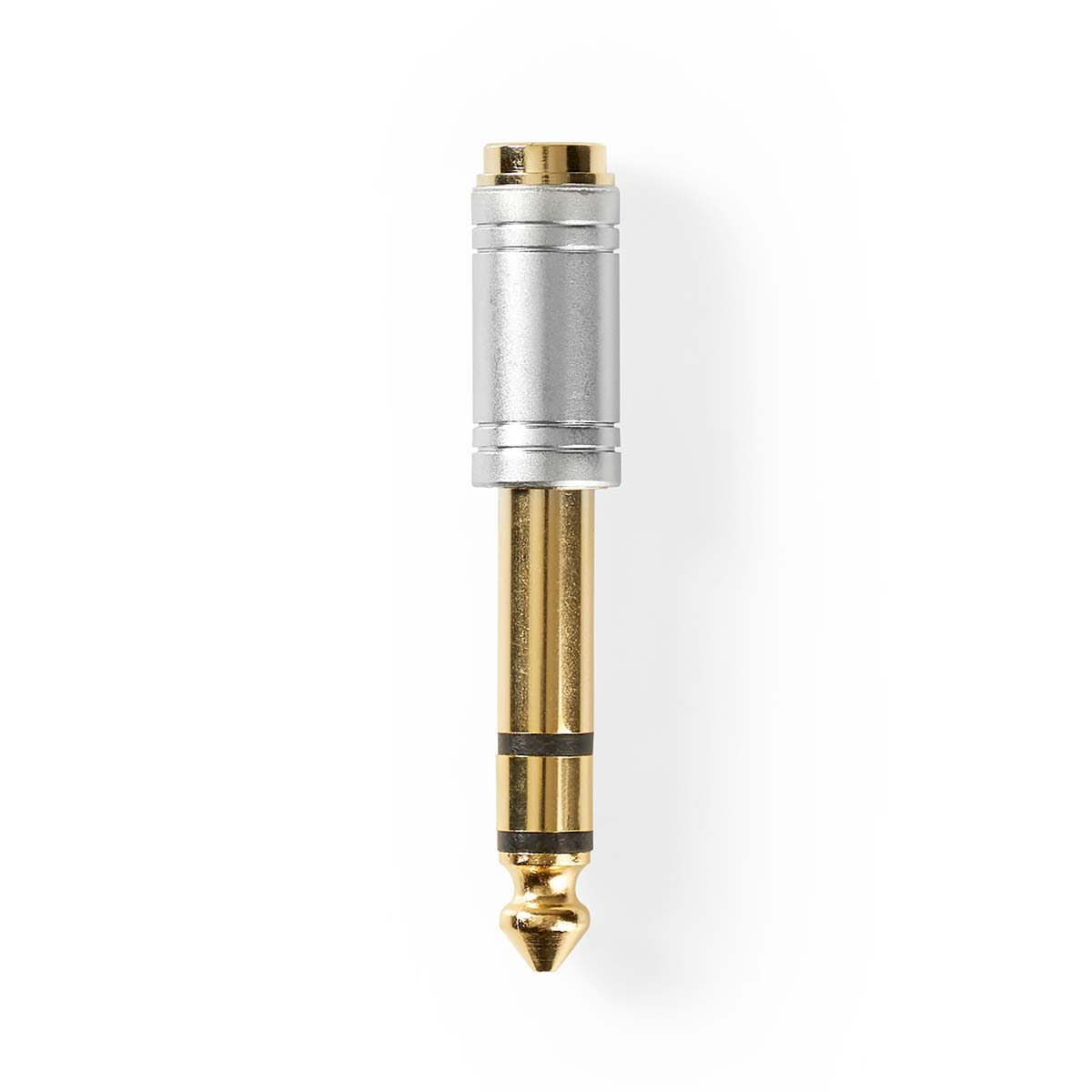 Adattatore audio oro e argento su bianco.