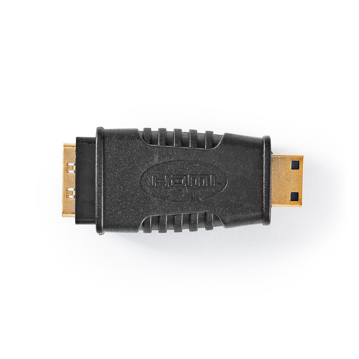 Un adattatore HDMI nero su sfondo bianco.