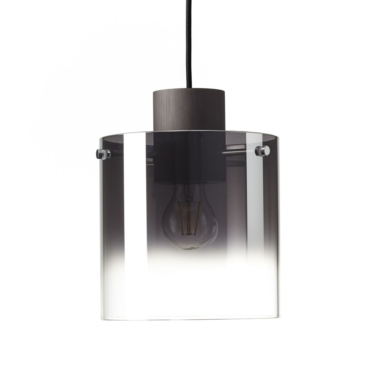 Eine zylindrische Pendelleuchte mit rauchigem Glas und sichtbarer Glühbirne.