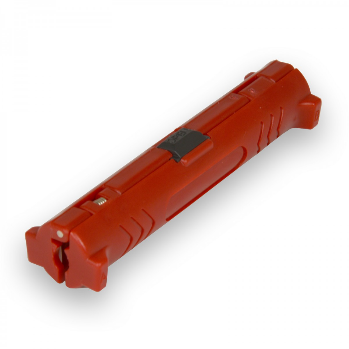 Ein rotes Abisolierwerkzeug mit schwarzem Knopf, schräg auf einer weißen Oberfläche.