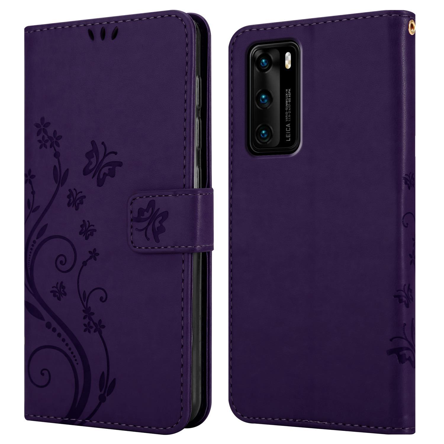 Custodia per telefono viola con design a farfalla sul davanti e telefono con tre fotocamere all'interno.