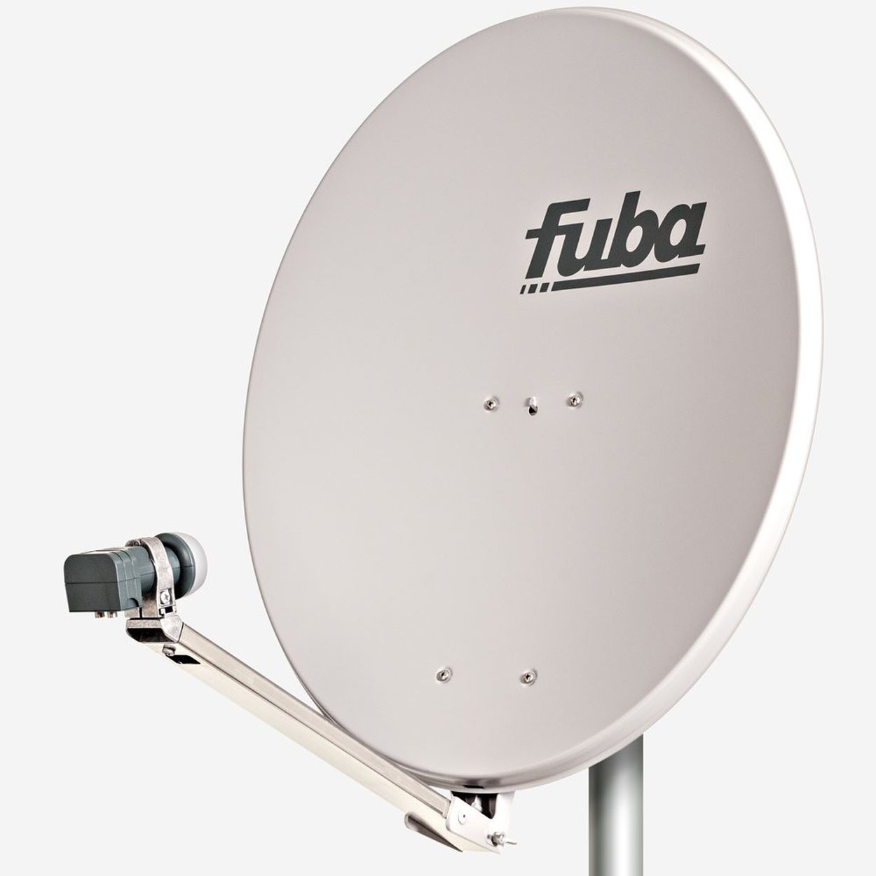 Satellitenschüssel mit dem Logo 'fuba'. Sie hat eine silberne Oberfläche und ist an einem Mast montiert.