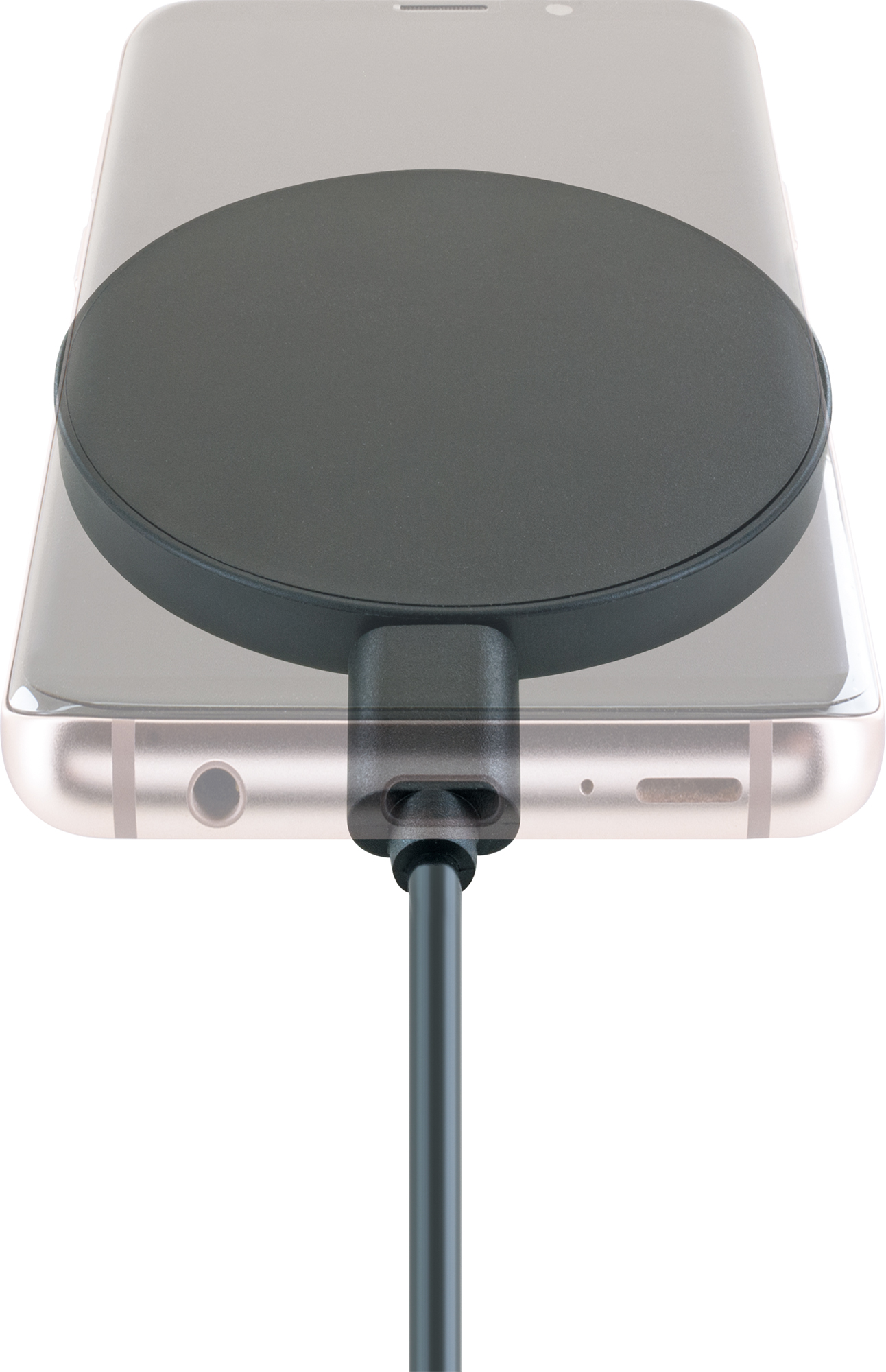 Smartphone mit angeschlossenem schwarzem kabellosen Ladegerät. Ein Ladekabel ist eingesteckt.