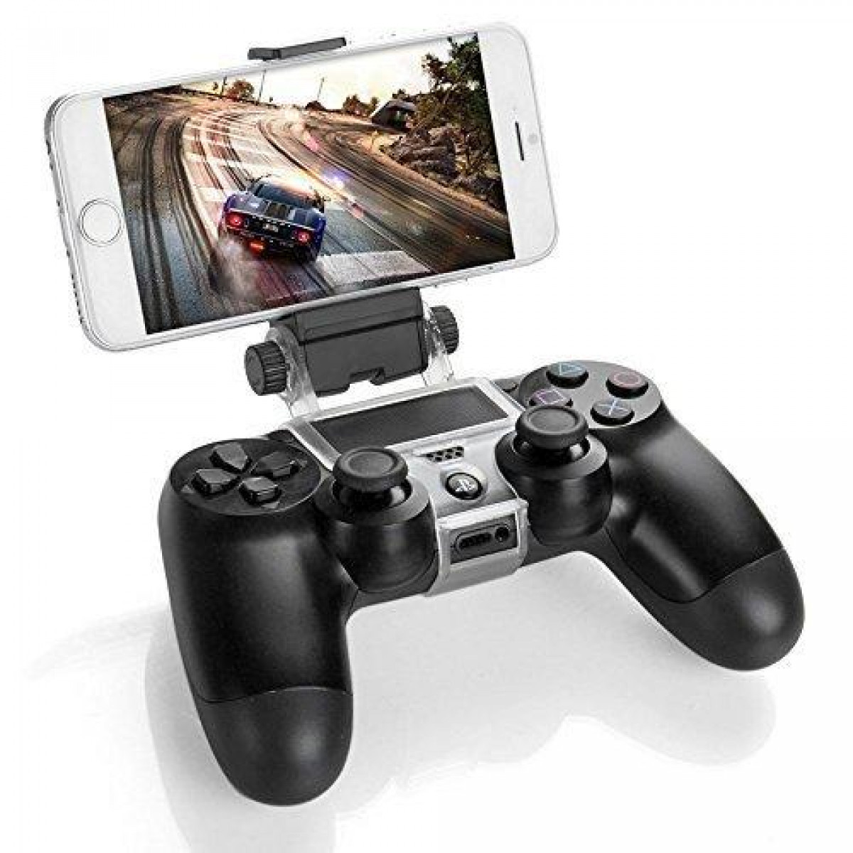 Ein weißes Smartphone, das an einem schwarzen Gamecontroller befestigt ist und ein Rennspiel zeigt, auf weißem Hintergrund.