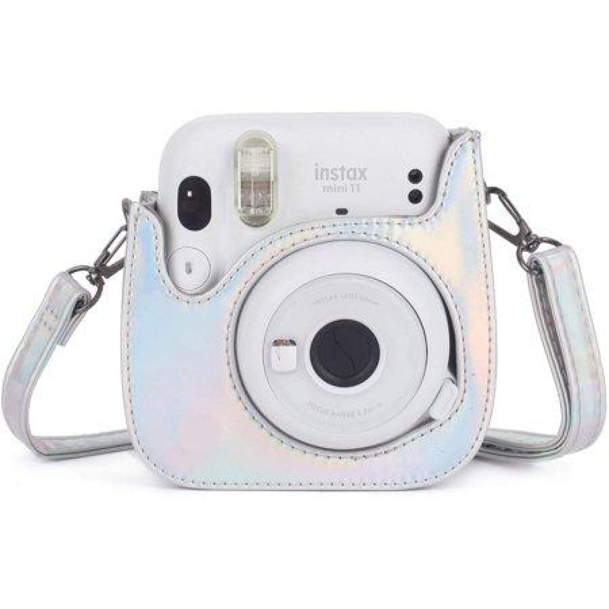 Weiße Instax Mini 11 Kamera in einem silbernen Gehäuse. Das Gehäuse hat einen Riemen.