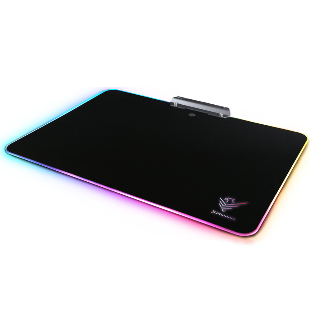 Una alfombrilla de ratón para juegos con iluminación RGB en los bordes.