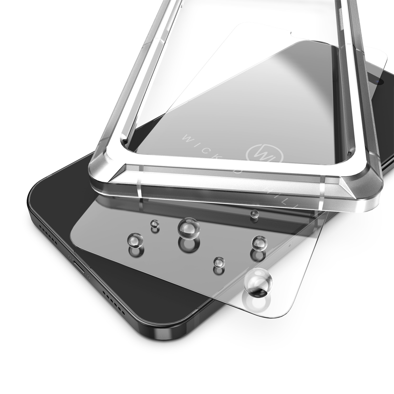 iPhone mit Schutzfolie, mit Wassertropfen. Das Telefon ist schwarz und silber.