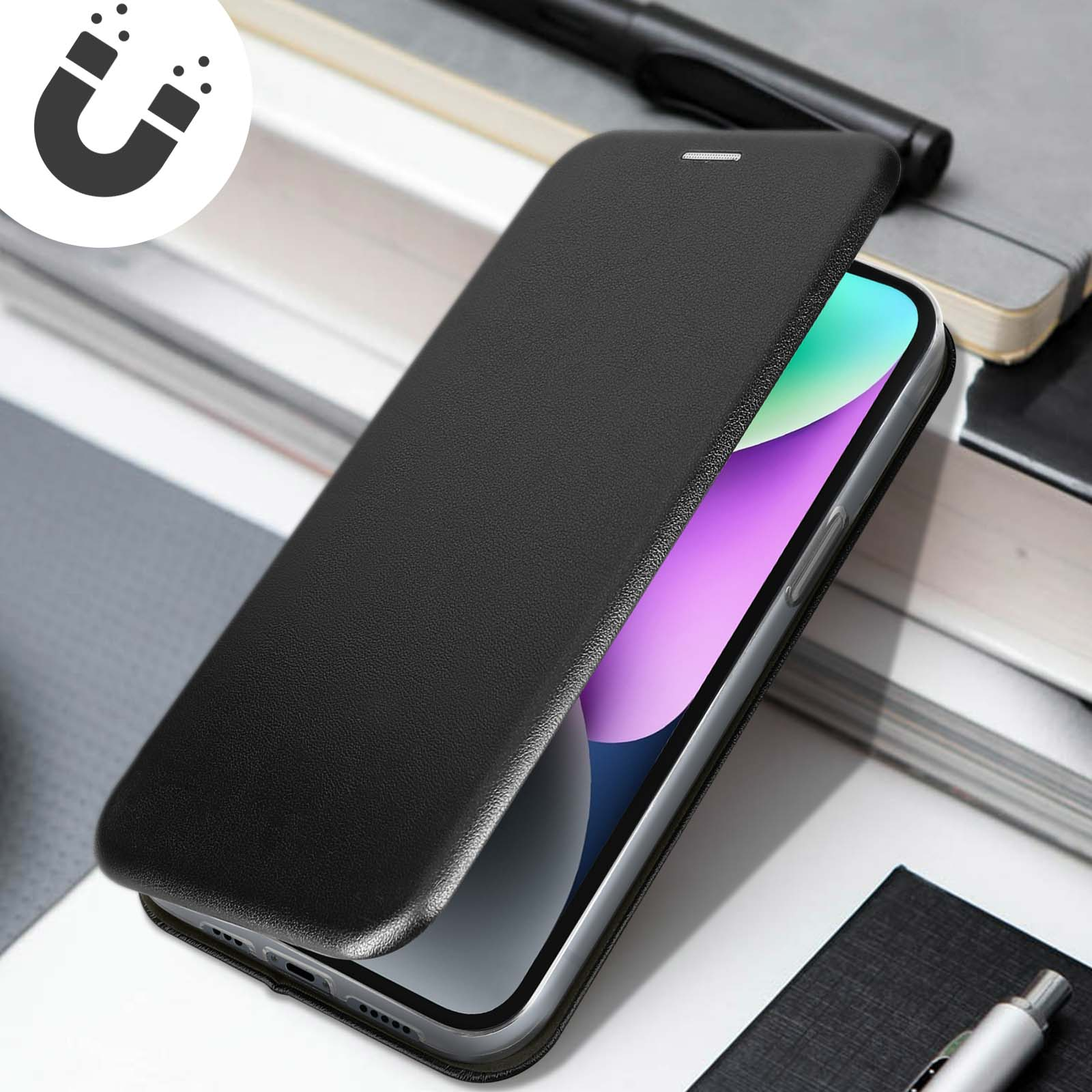Custodia per telefono nera con copertura magnetica, aperta su un telefono. Su una scrivania.