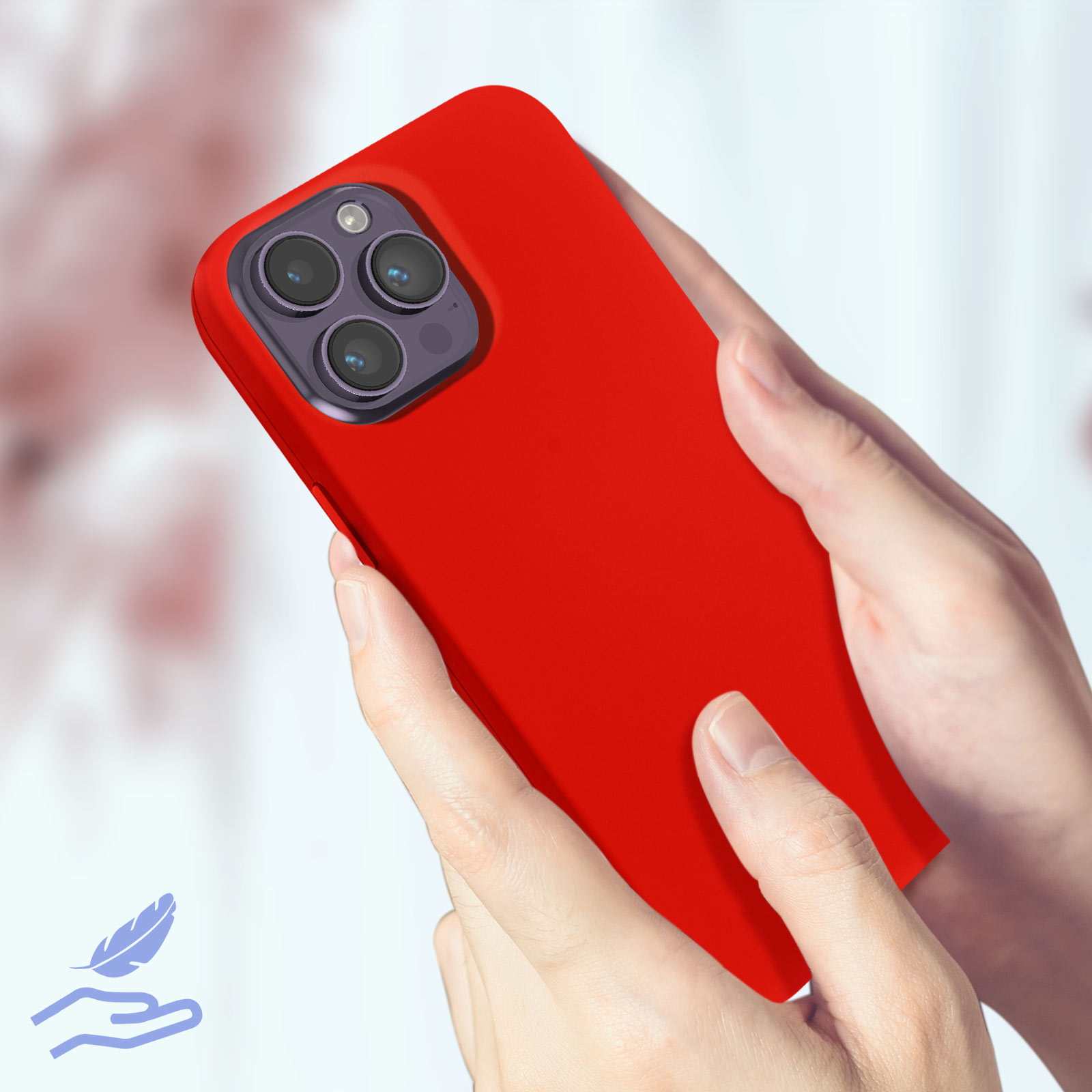 Mani che tengono una custodia rossa con un telefono dentro, con icona piuma in basso a sinistra.