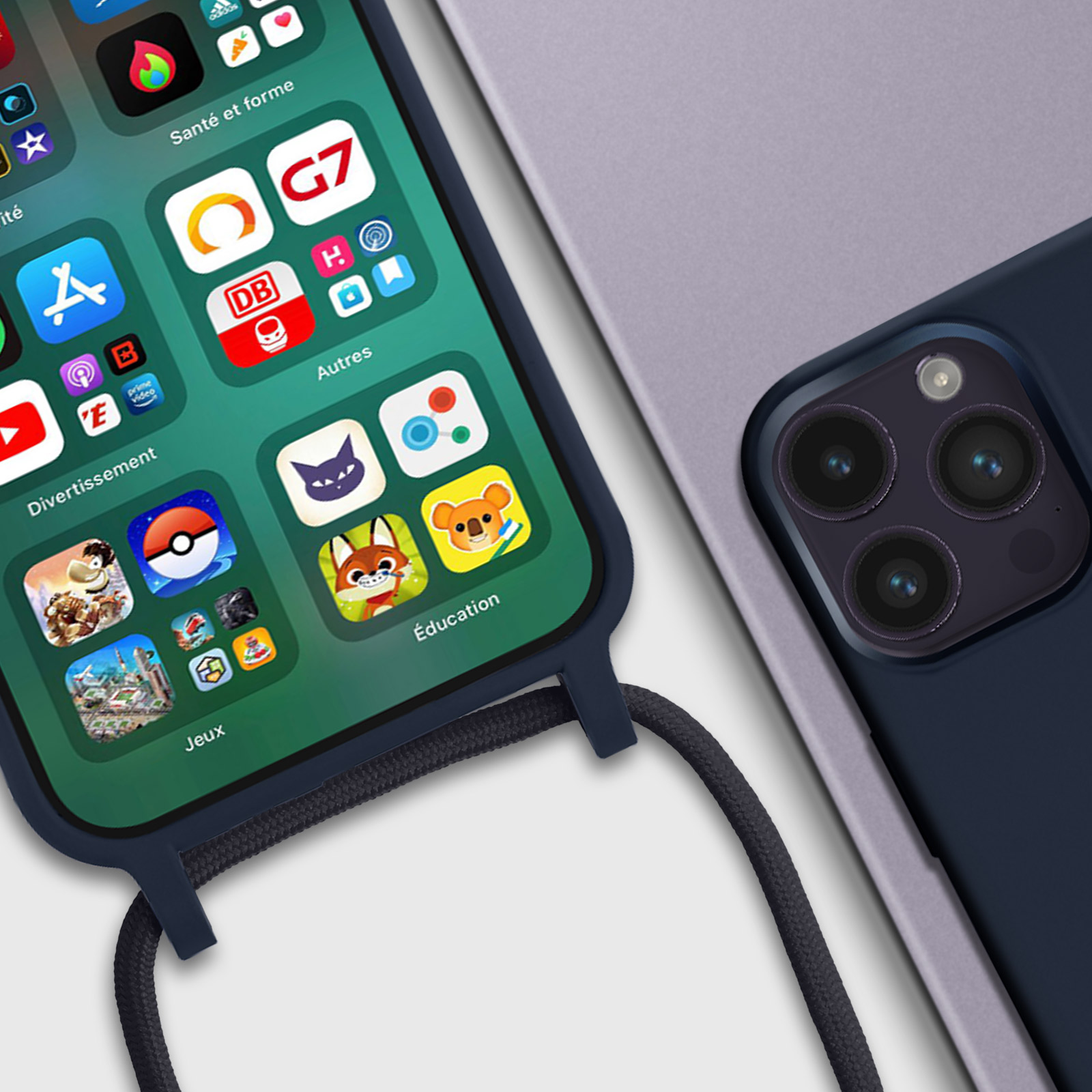 Un téléphone avec des applications visibles et un autre téléphone avec des caméras et un cordon.