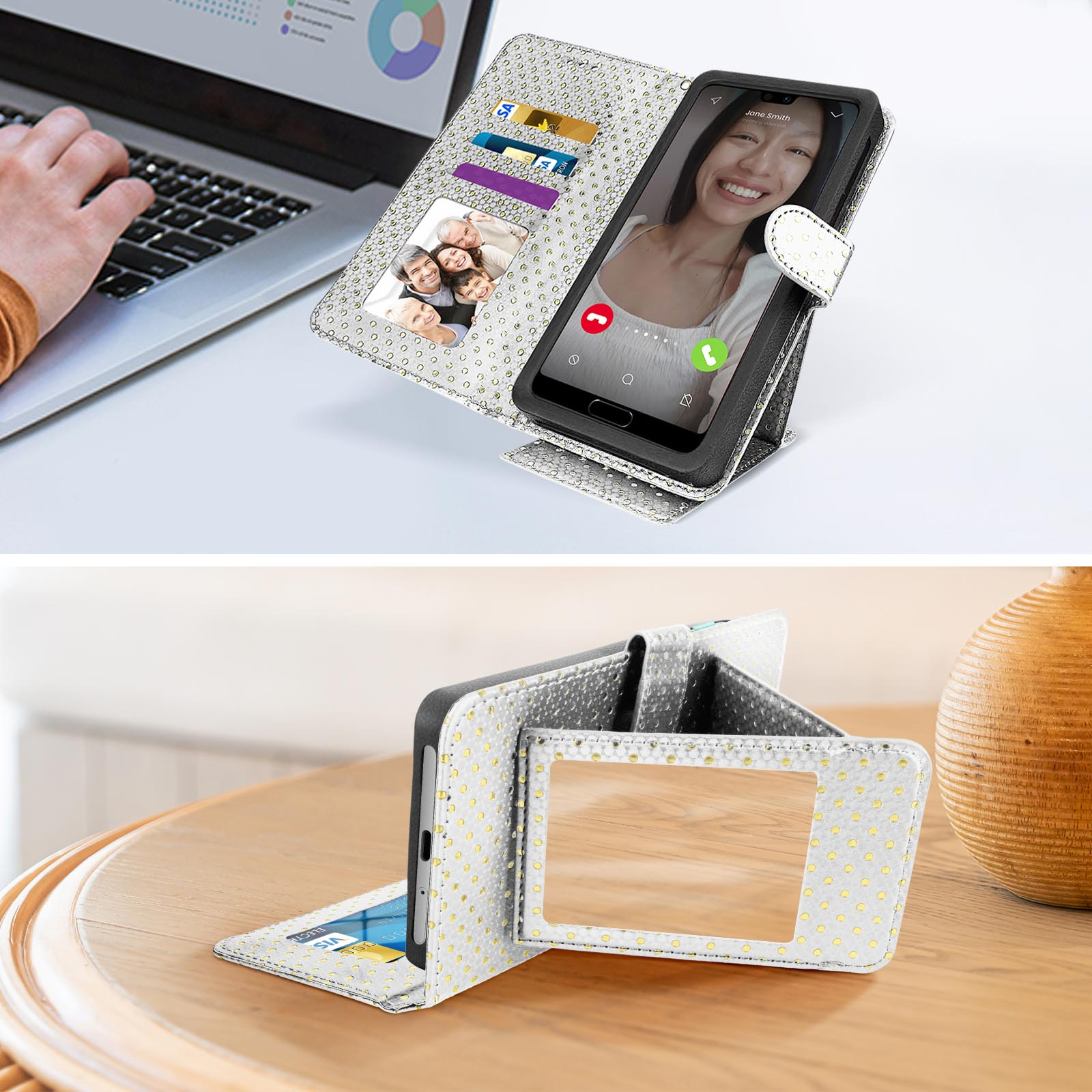 Custodia per telefono con telefono che mostra una videochiamata. Molteplici carte sulla custodia. Tavolo di legno.
