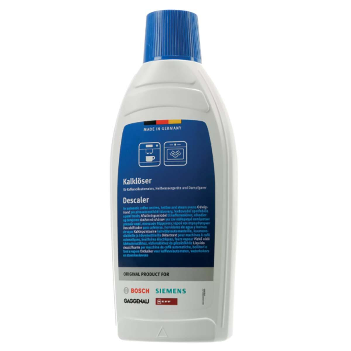Eine Flasche Entkalker mit blauem Deckel. Text auf Deutsch. Bosch Siemens Gaggenau Marken.