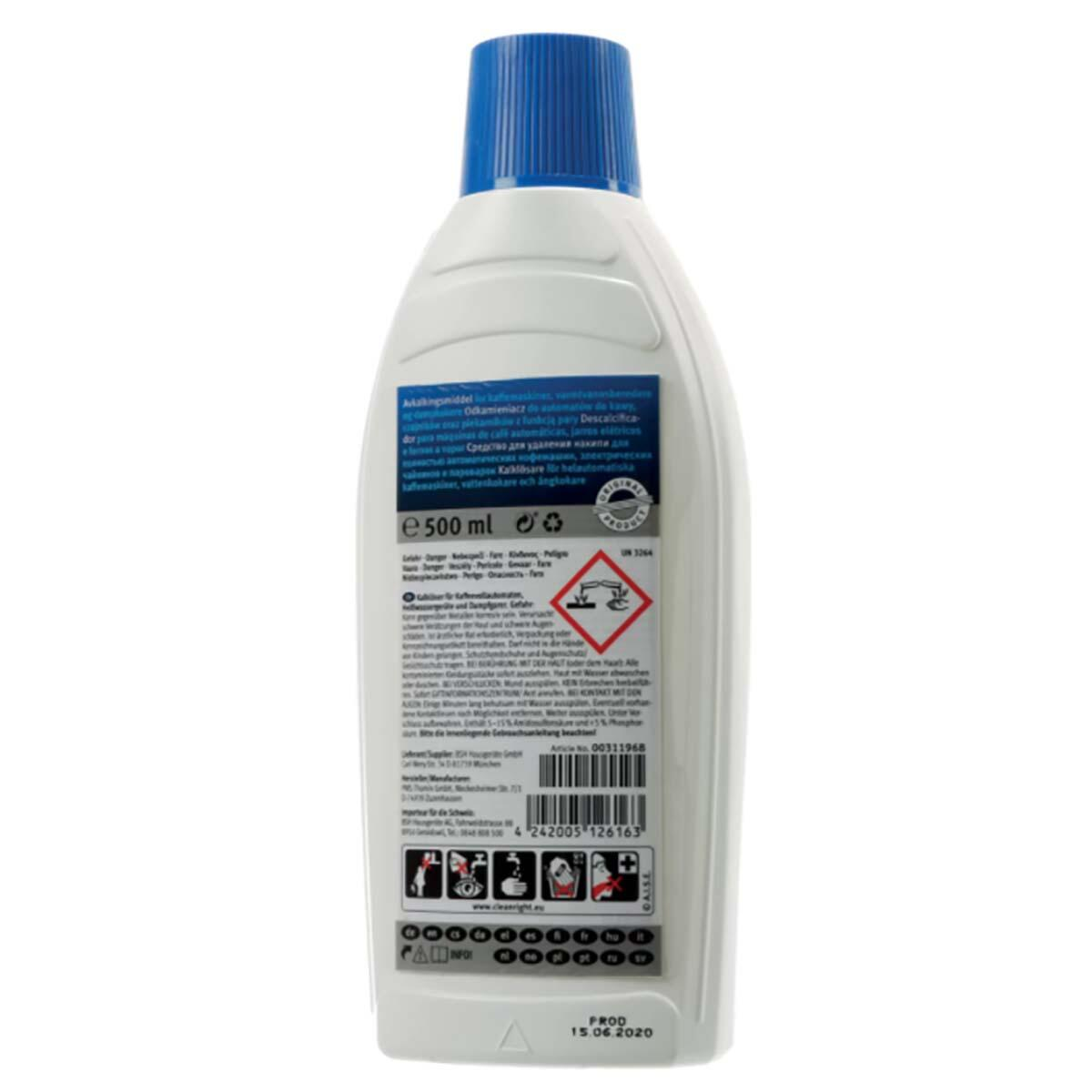 Weiß-blaue Flasche mit Produktetikett. Text und Bilder mit Warnhinweisen vorhanden. Die Flasche steht auf Weiß.