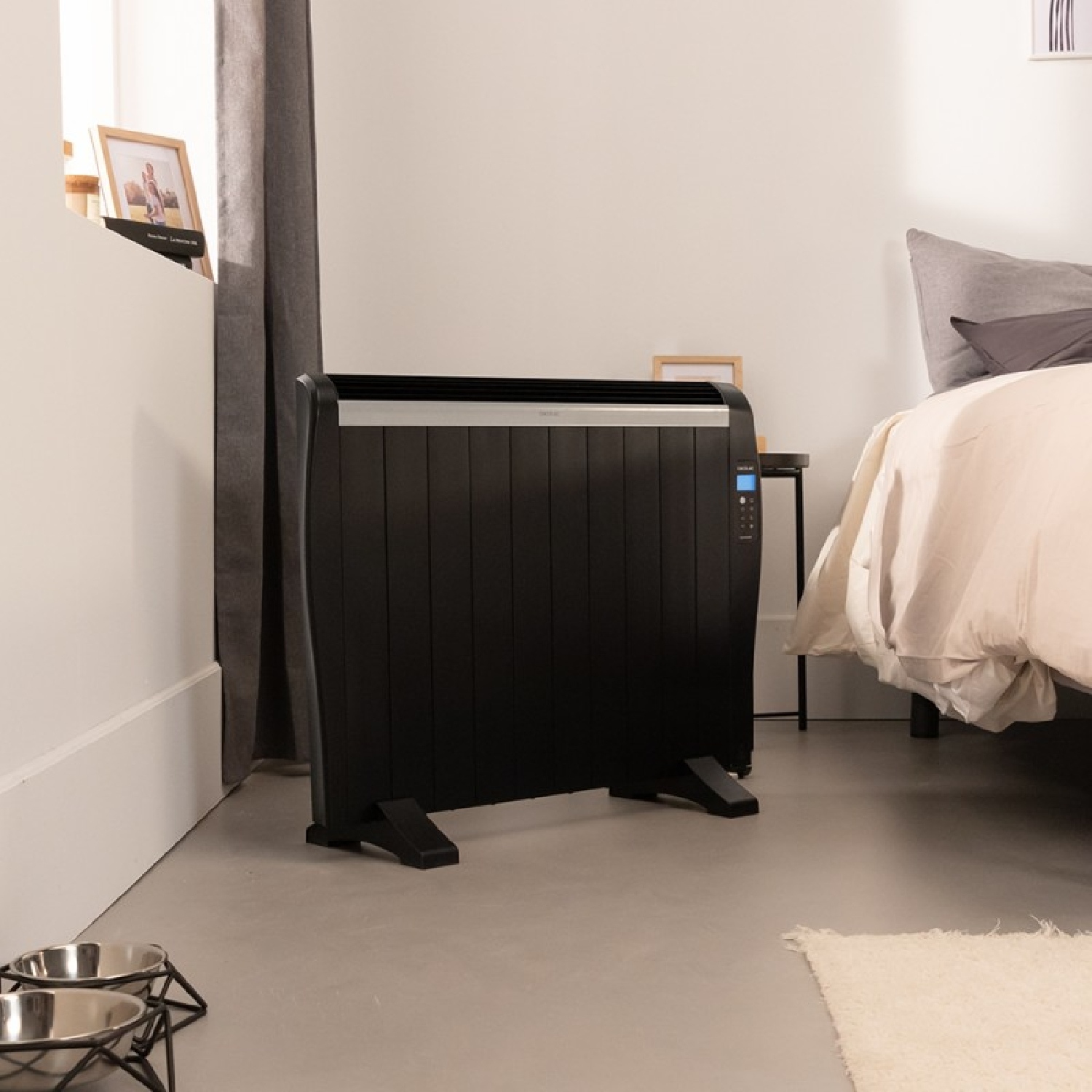 Grzejnik panelowy CECOTEC 05895 Czarny