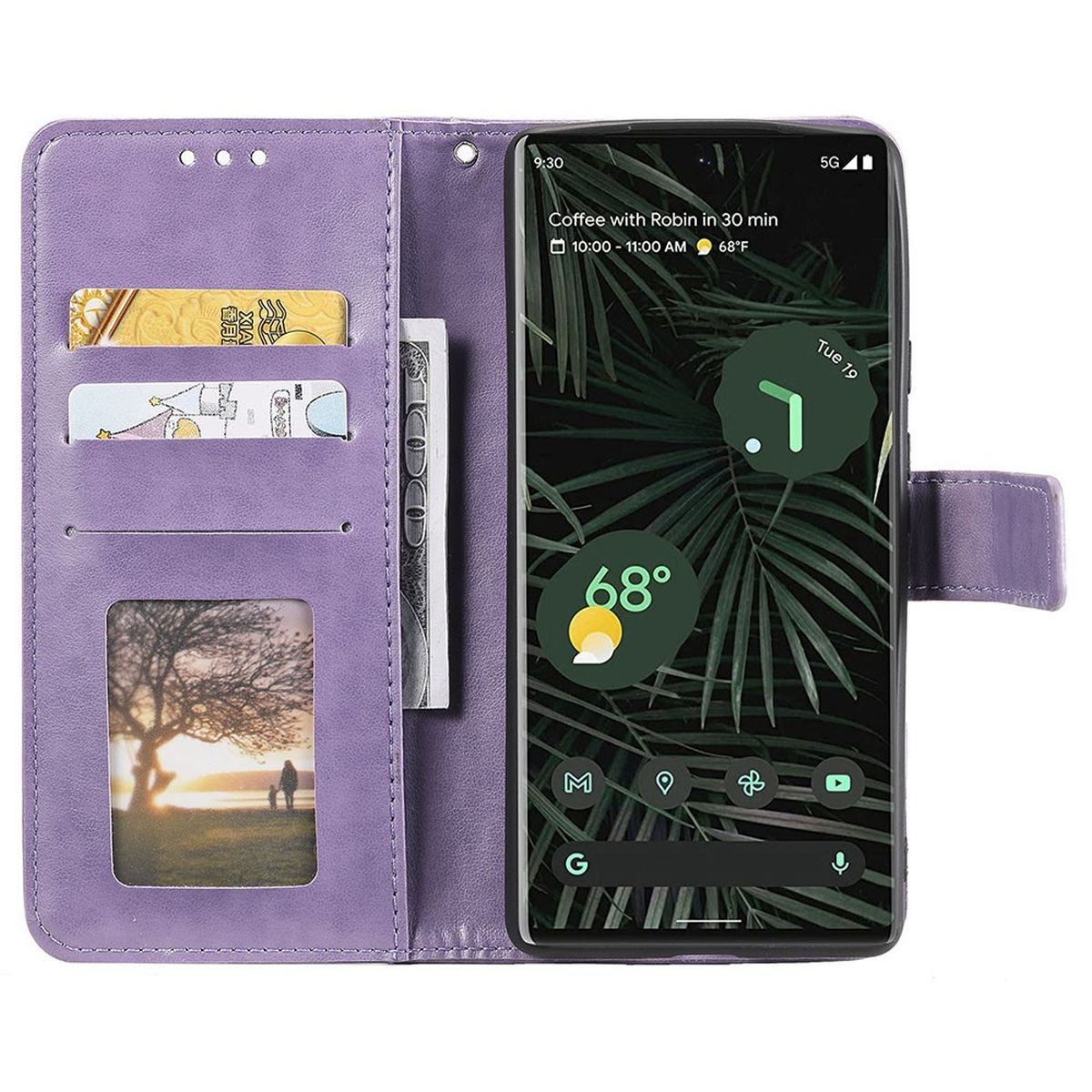 Geöffnete lila Handyhülle mit Telefon, Karten und Geld. Das Telefon zeigt Kalender und Wetter an.