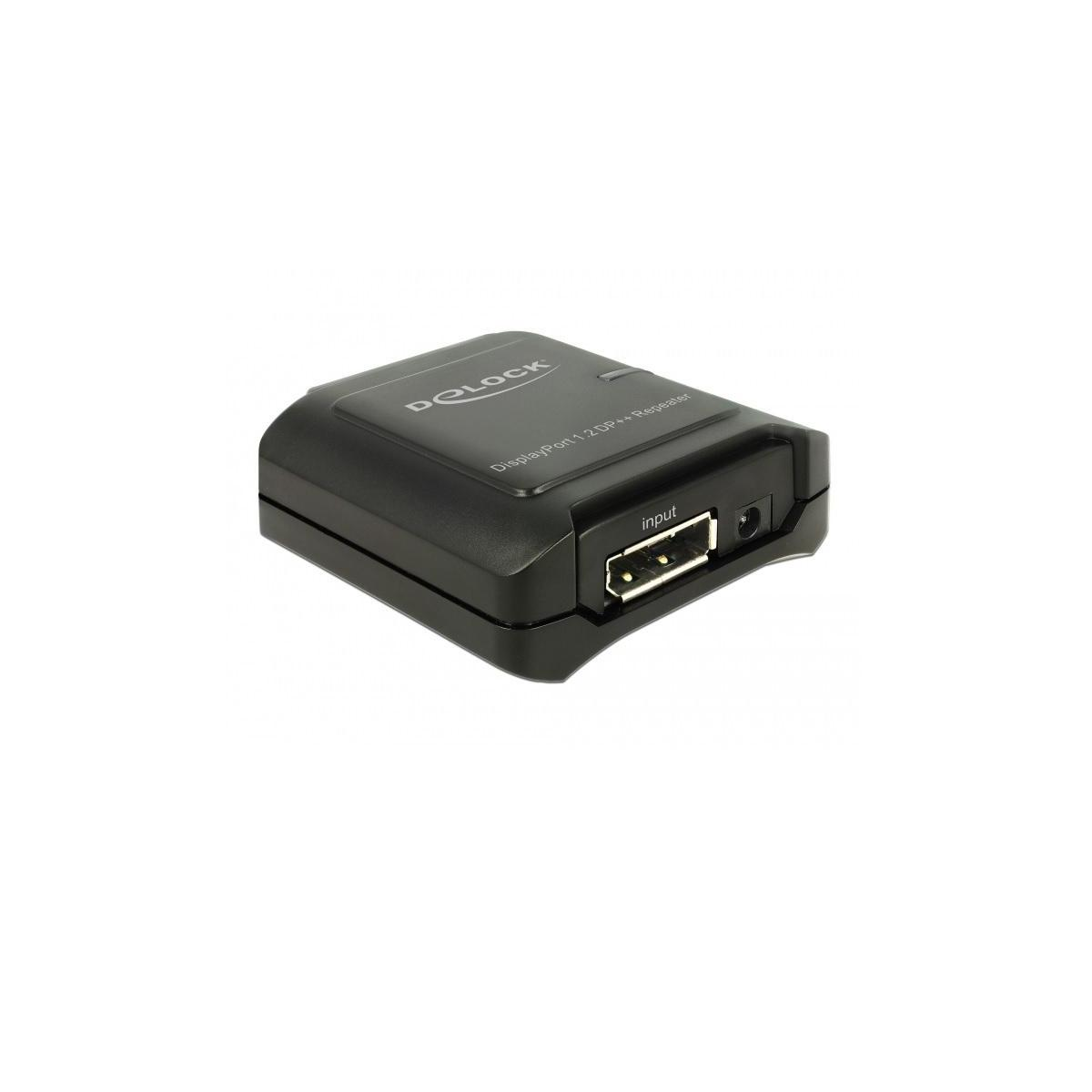 Ripetitore DisplayPort D-LOCK nero. Ha una porta di ingresso HDMI e il marchio D-LOCK.