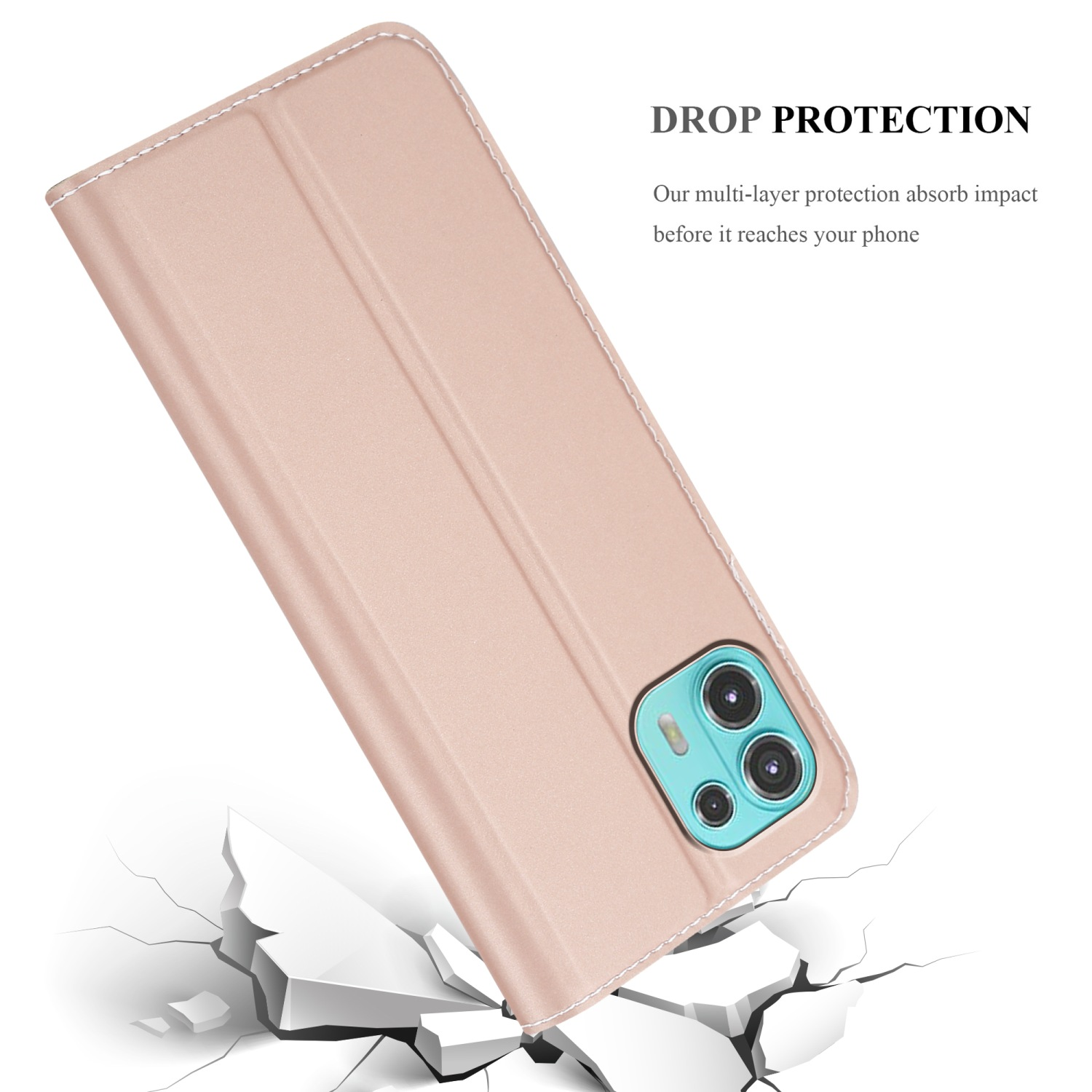 Una custodia rosa per telefono con coperchio anteriore chiuso, che mostra la fotocamera del telefono e un terreno incrinato.